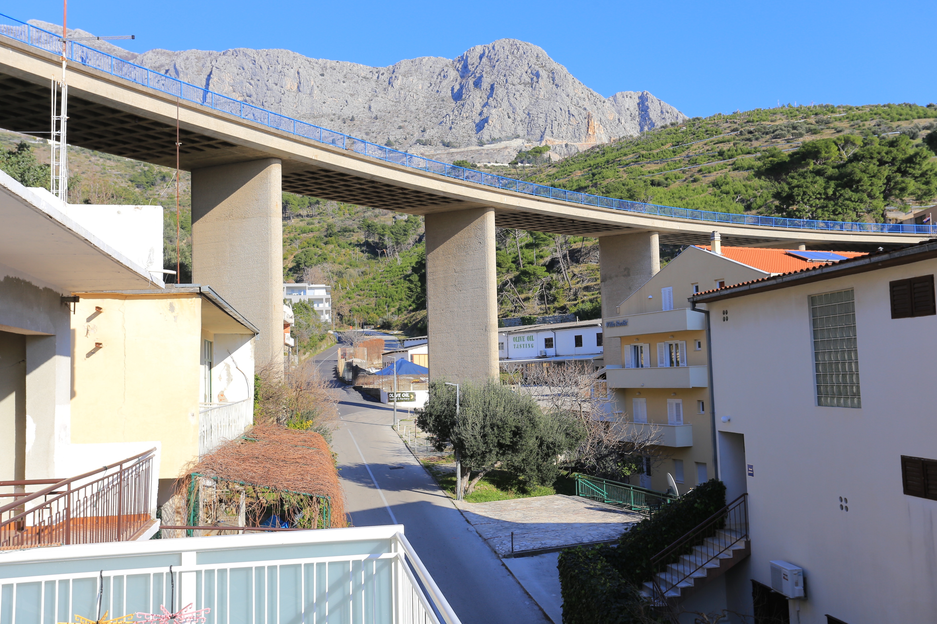 Three bedroom apartment with terrace and sea view Podgora, Makarska  A-a