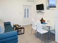 Obývací pokoj Arbanija, Obývací pokoj v ubytování typu apartment, s klimatizací, domácí mazlíčci povoleni a WiFi.