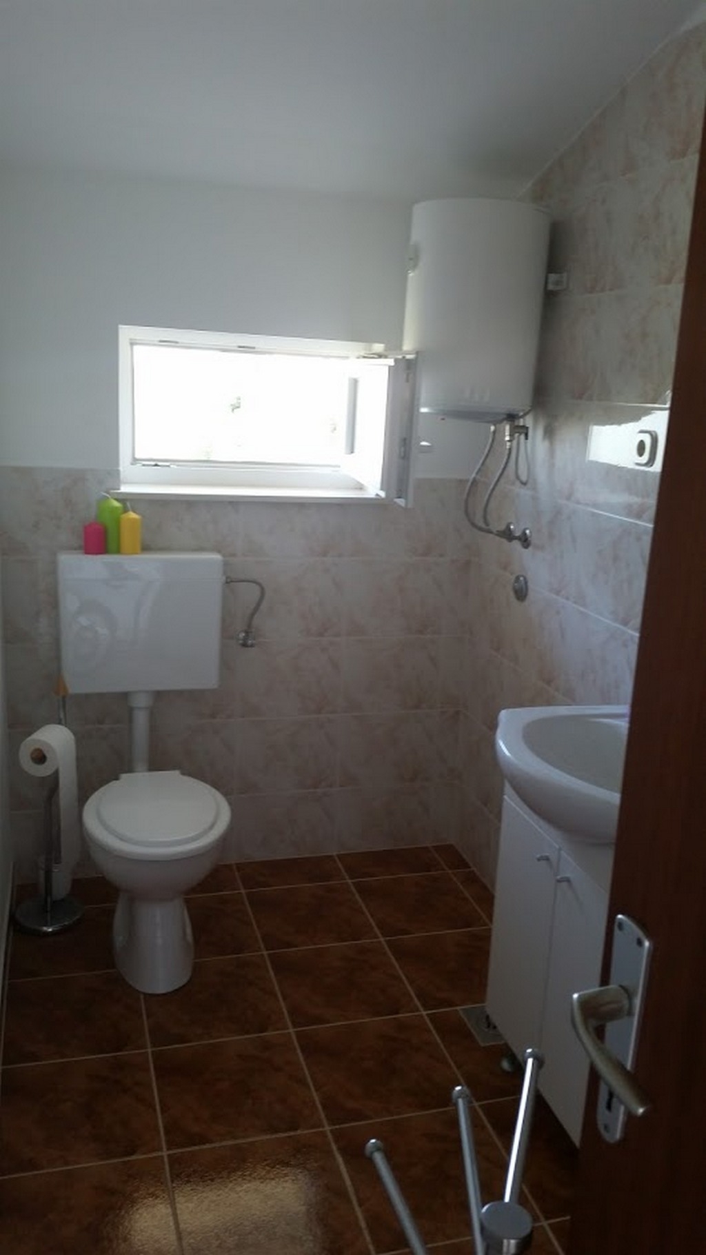 Jednosobni apartman s terasom i pogledom na more Kolan, Pag  A-a