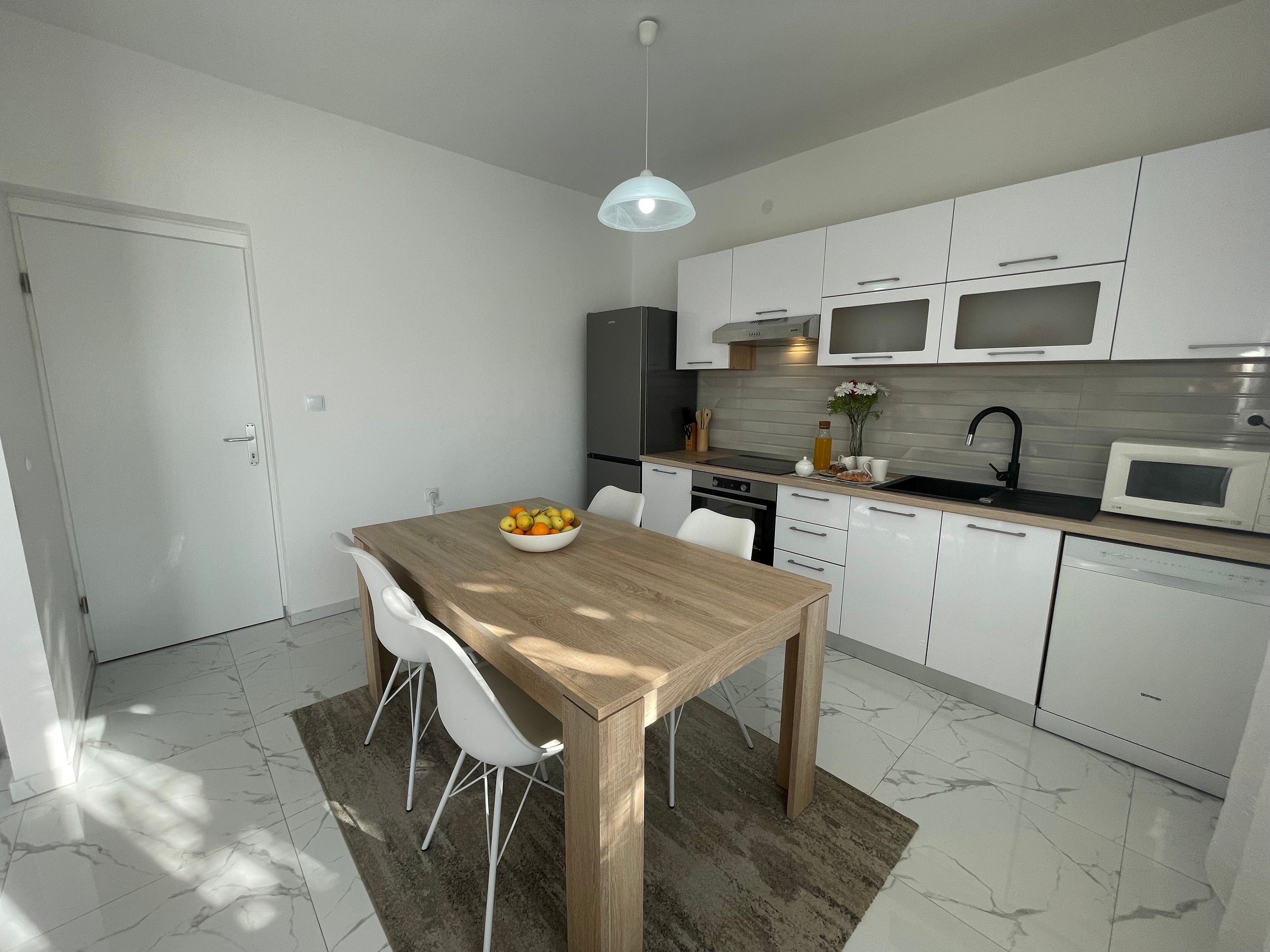 Two bedroom apartment near beach Vinišće, Trogir  A-a