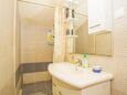 Ванная комната Omišalj, Ванная комната в размещении типа apartment, Домашние животные допускаются и WiFi.