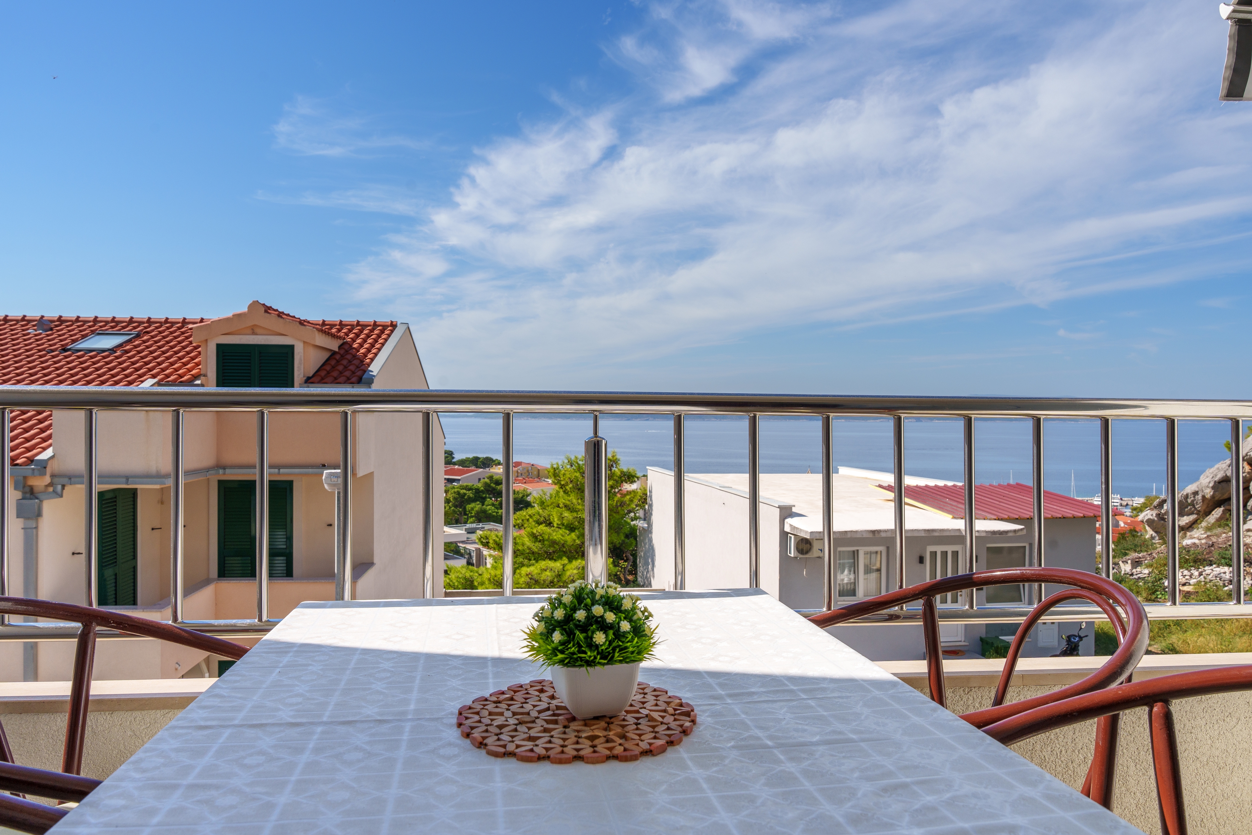One bedroom apartment with balcony and sea view Baška Voda, Makarska  A-a