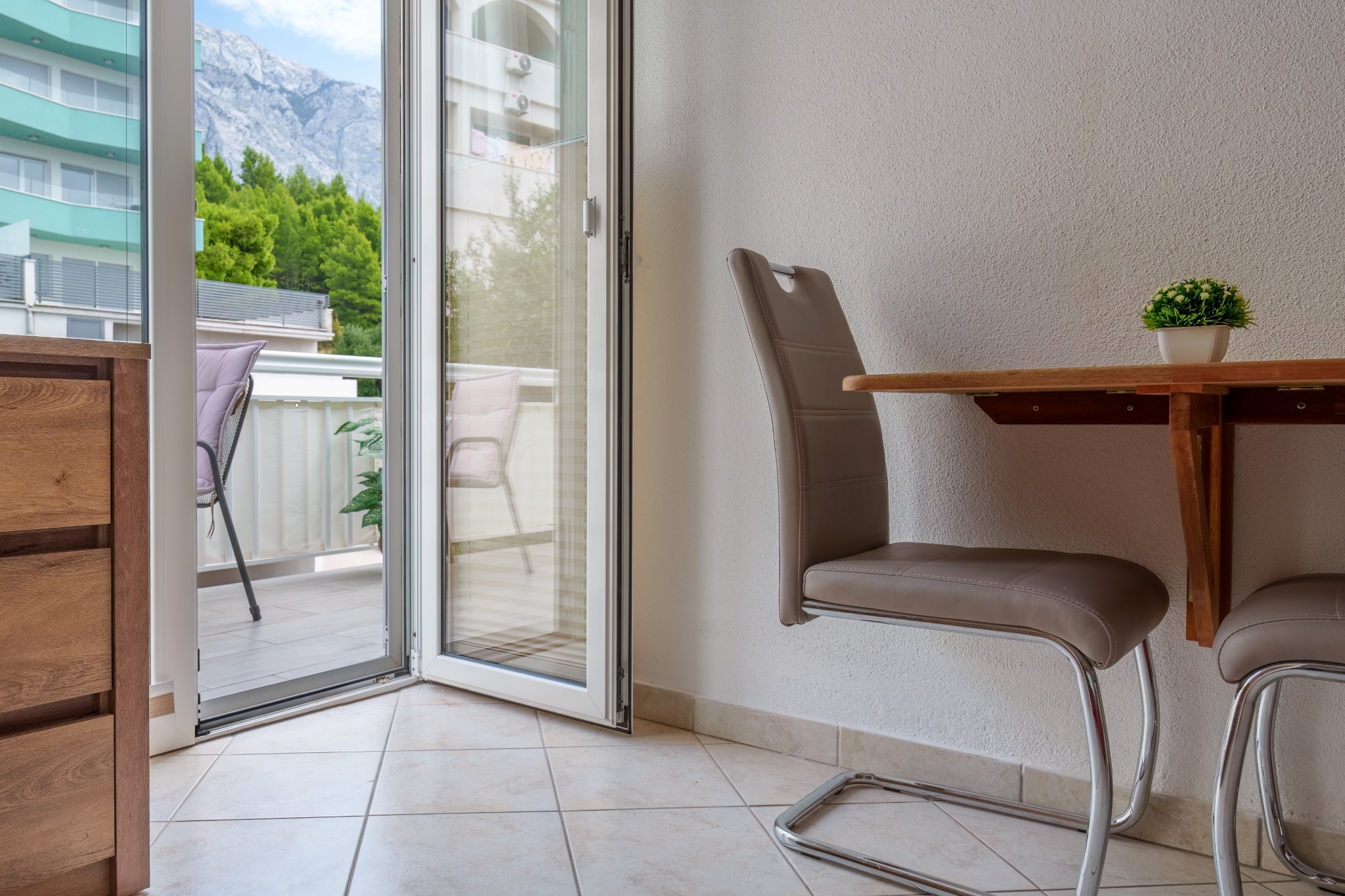 Studio flat with balcony Baška Voda, Makarska (AS-16517-b) Studio flat with balcony Baška Voda, Makarska (AS-16517-b)