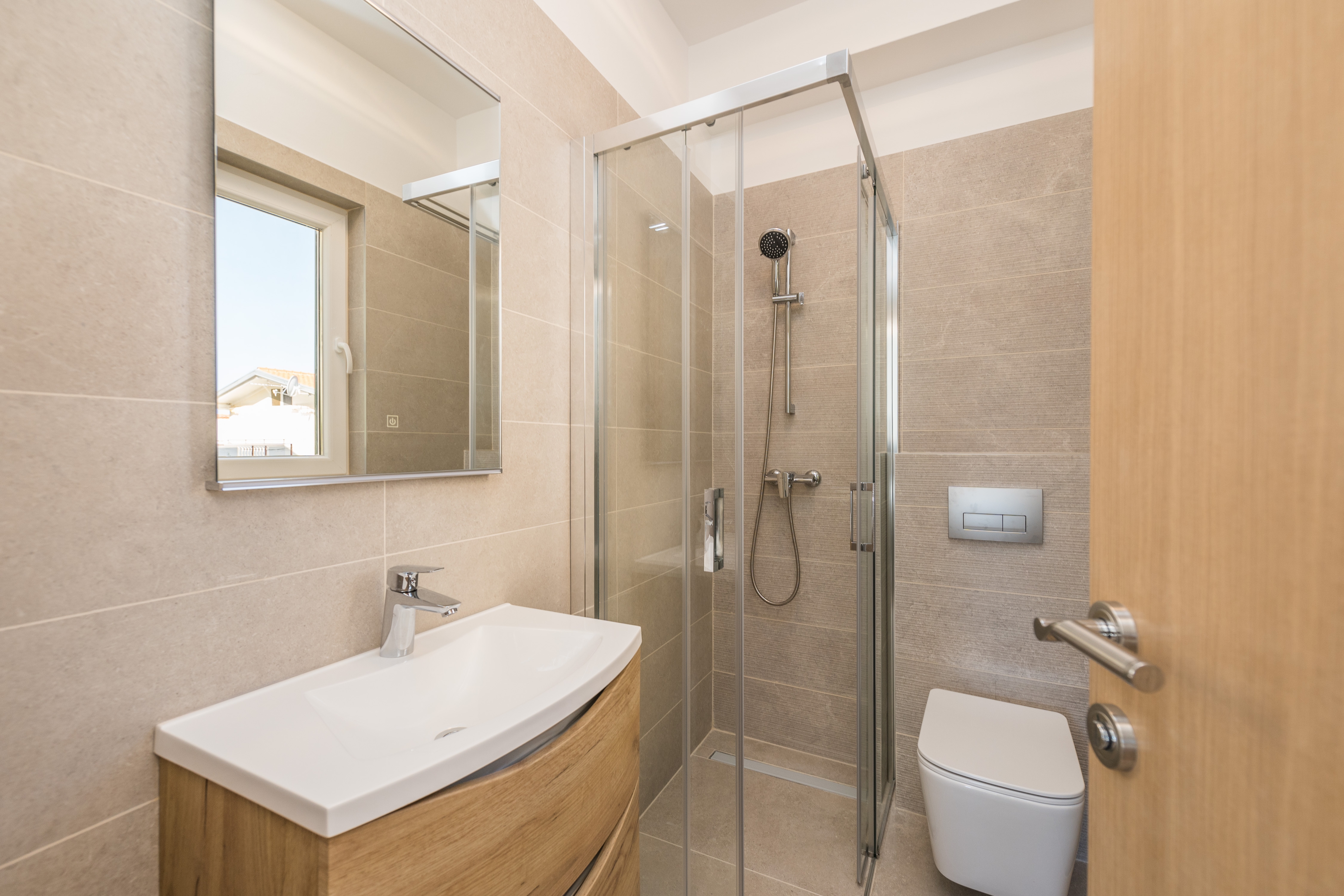 Three bedroom house with terrace Vrsi - Mulo, Zadar  K