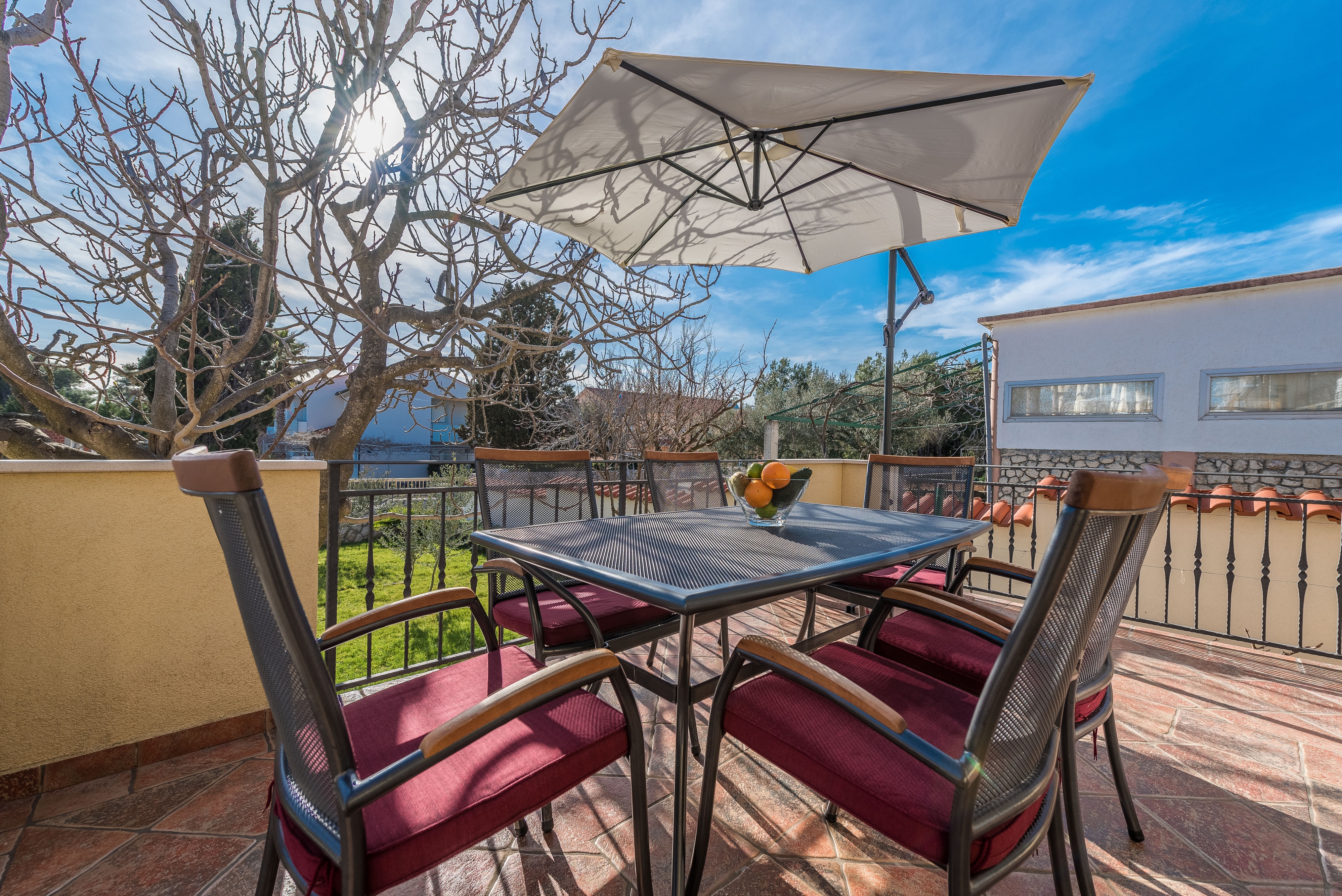 Three bedroom house with terrace Vrsi - Mulo, Zadar  K