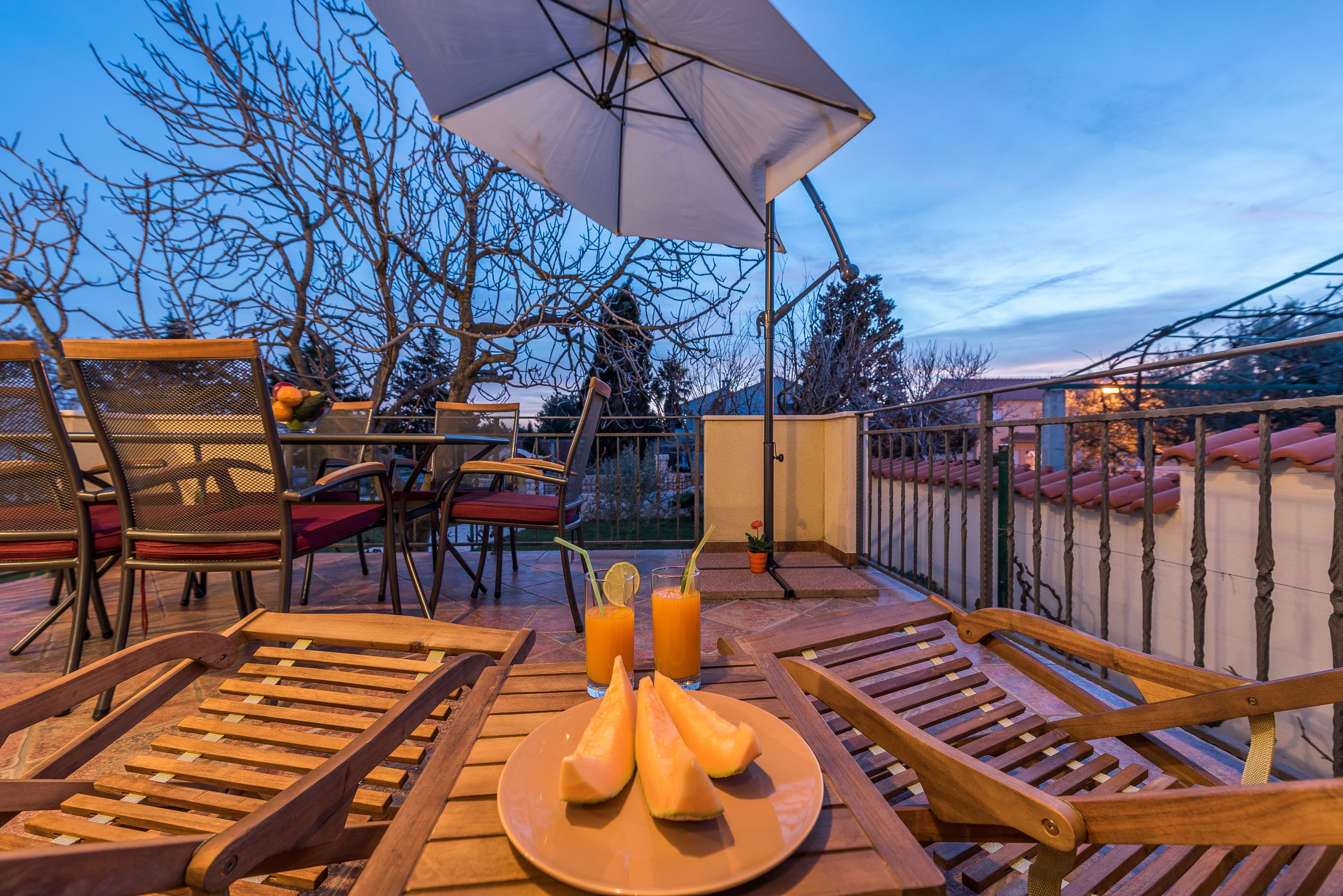 Three bedroom house with terrace Vrsi - Mulo, Zadar  K