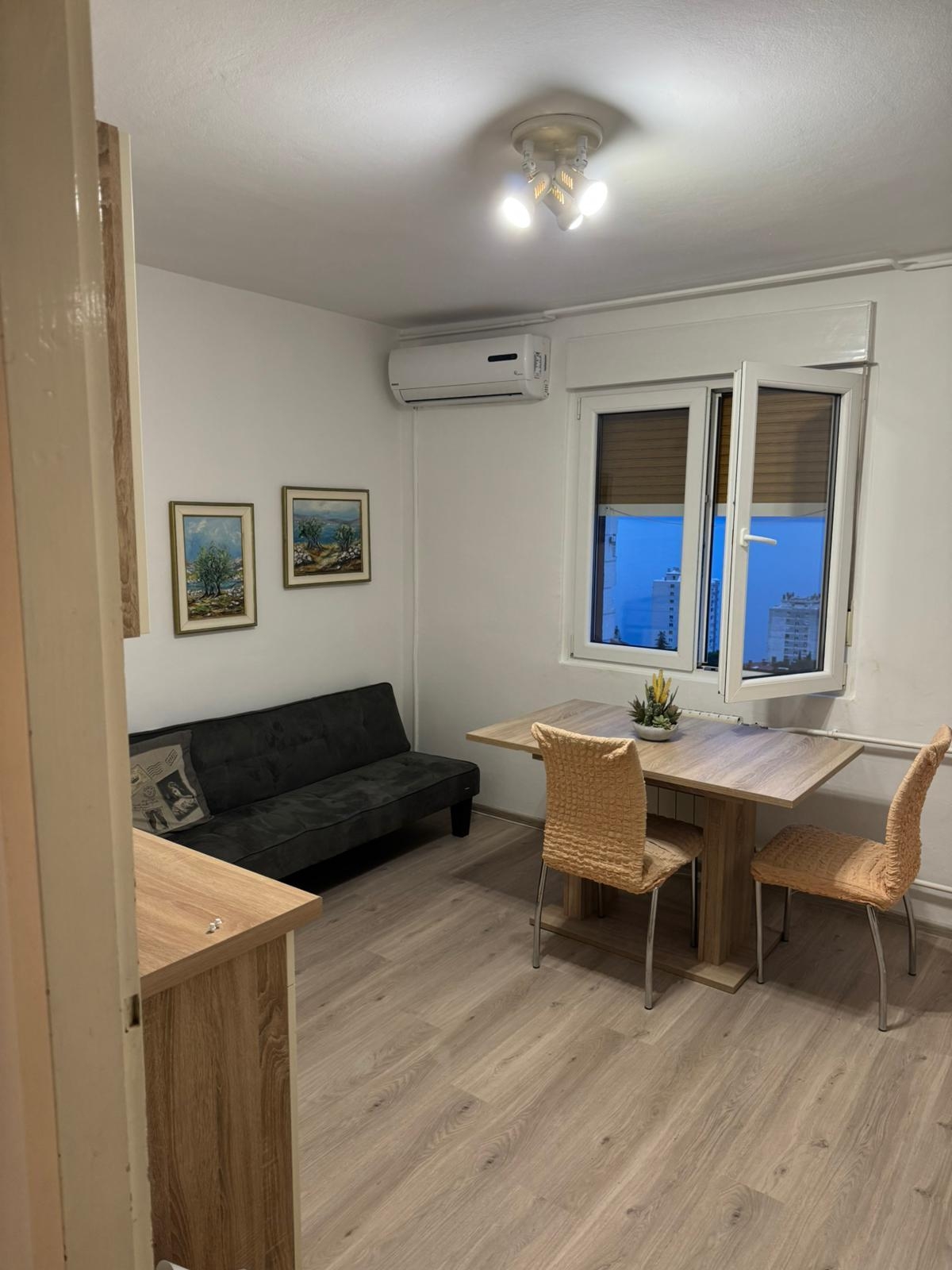 One bedroom apartment with air-conditioning Rijeka (A-16539-a) One bedroom apartment with air-conditioning Rijeka (A-16539-a)