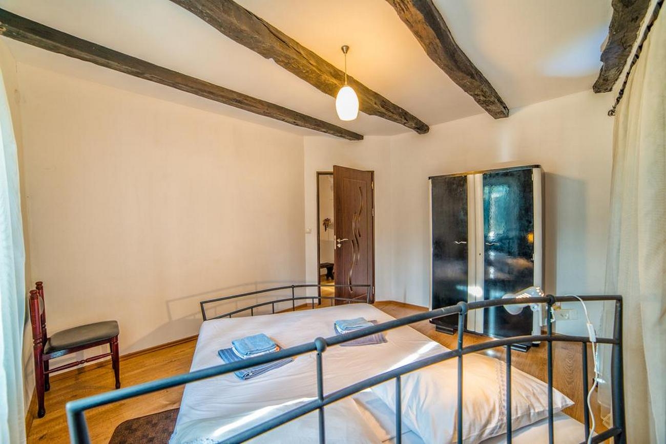 Three bedroom house with terrace Frankovići, Central Istria - Središnja Istra  K
