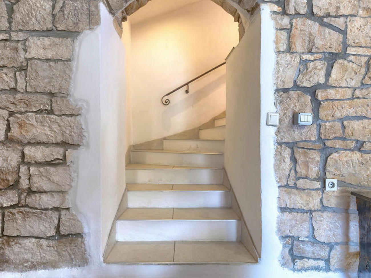 Three bedroom house with terrace Frankovići, Central Istria - Središnja Istra  K
