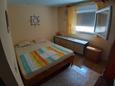 Ložnice 1 Ždrelac, Ložnice 1 v ubytování typu apartment, domácí mazlíčci povoleni a WiFi.
