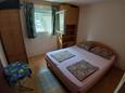 Ložnice 2 Ždrelac, Ložnice 2 v ubytování typu apartment, domácí mazlíčci povoleni a WiFi.