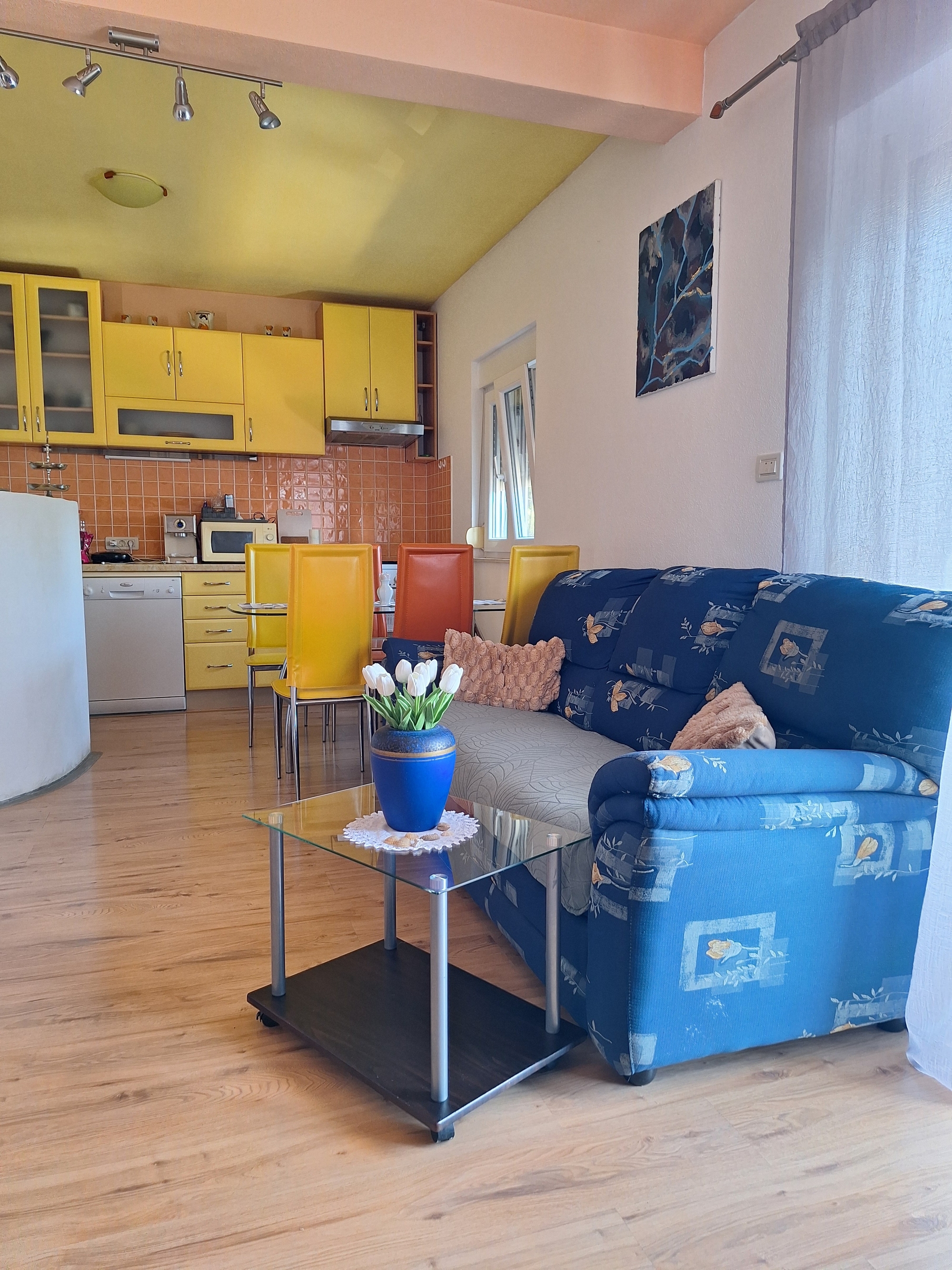 Two bedroom apartment with balcony and sea view Mastrinka, Čiovo (A-16574-a)