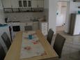 Jídelna Vodice, Jídelna v ubytování typu apartment, WiFi.