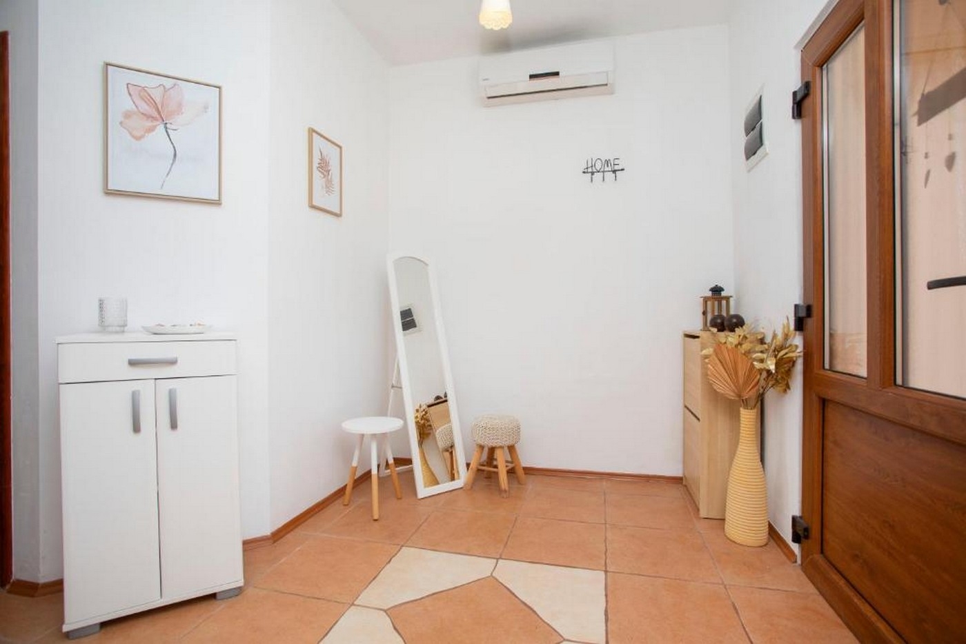 Two bedroom house with terrace Ripenda Verbanci, Labin  K