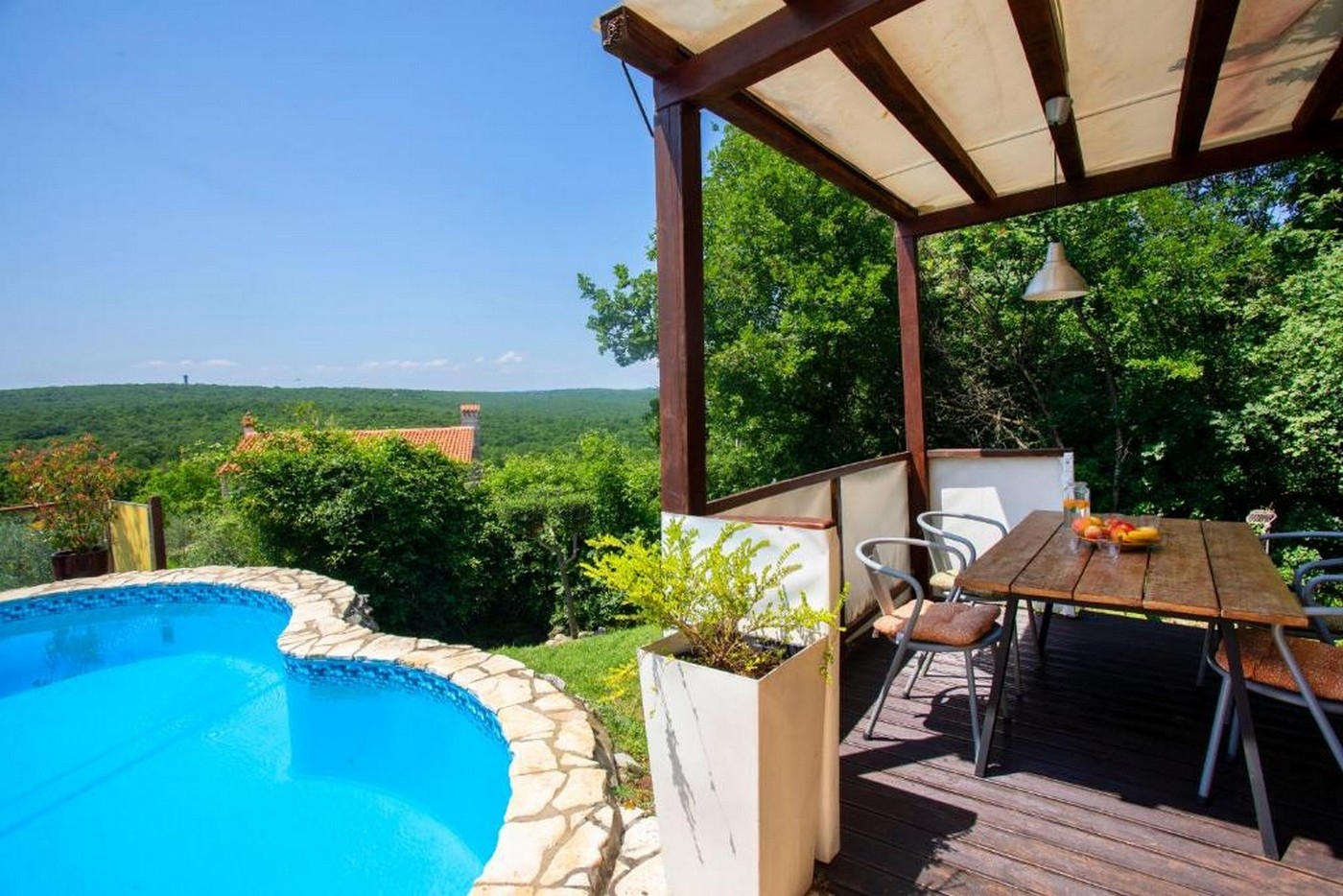Two bedroom house with terrace Ripenda Verbanci, Labin  K
