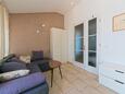 Living room Brela, Living room in the apartment, air condition available, (pet friendly) and WiFi.