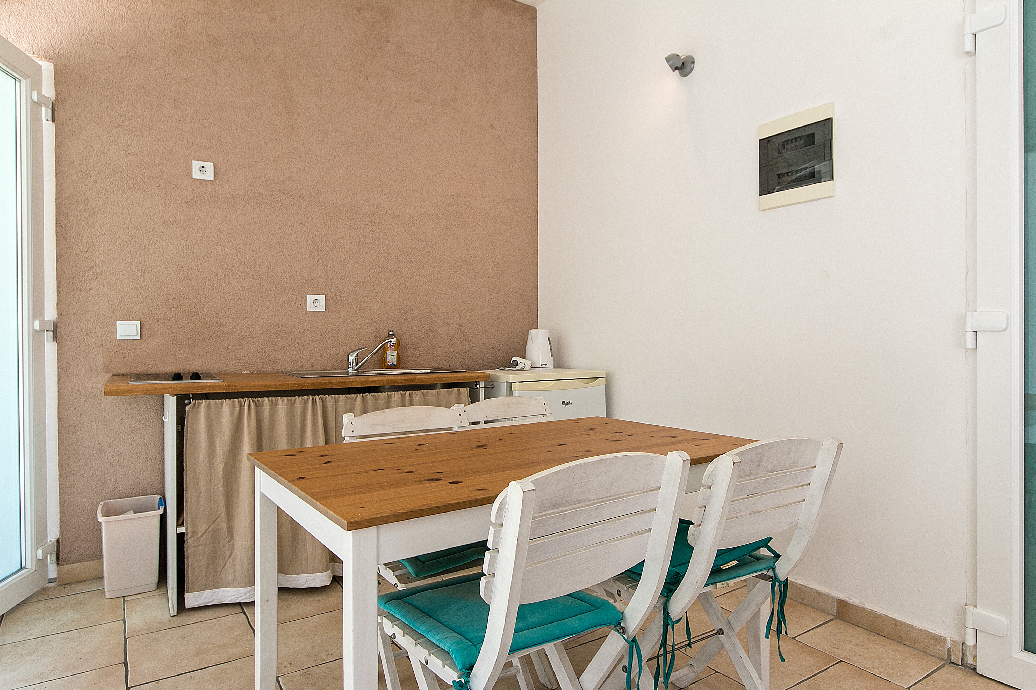 Studio flat with terrace and sea view Brela (Makarska) (AS-16596-b)