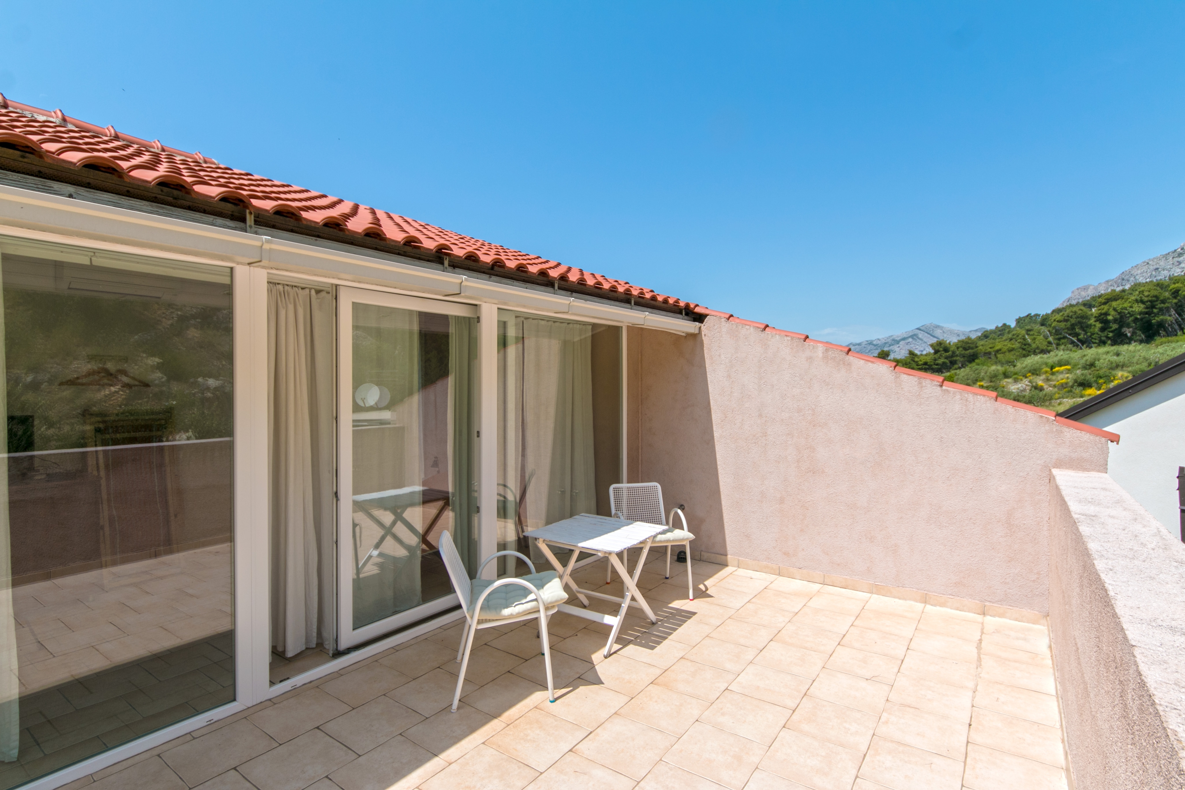 Studio flat with terrace and sea view Brela (Makarska) (AS-16596-b)