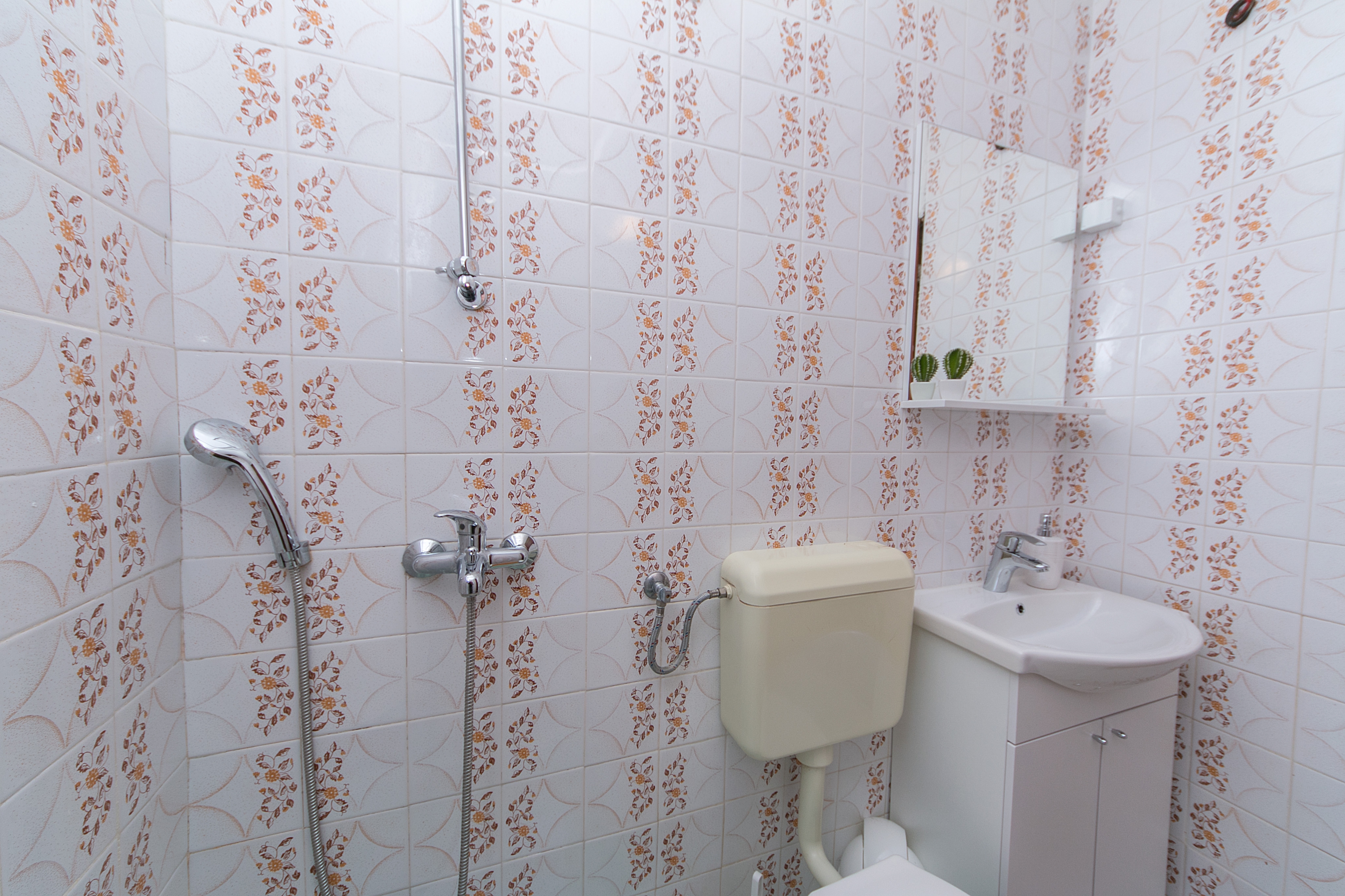 Two bedroom apartment with terrace and sea view Brela, Makarska  A-a