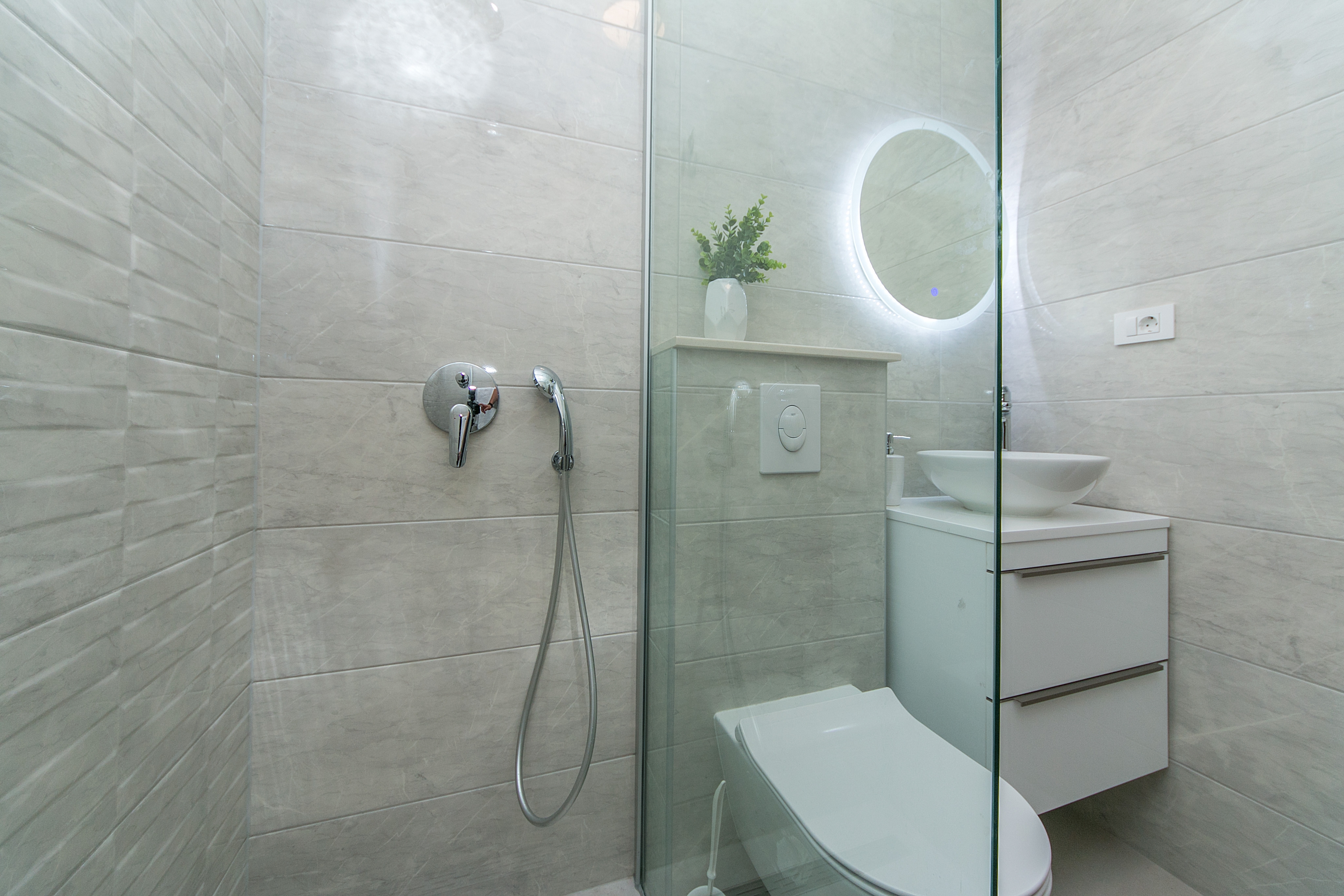 Two bedroom apartment with terrace and sea view Brela, Makarska  A-a