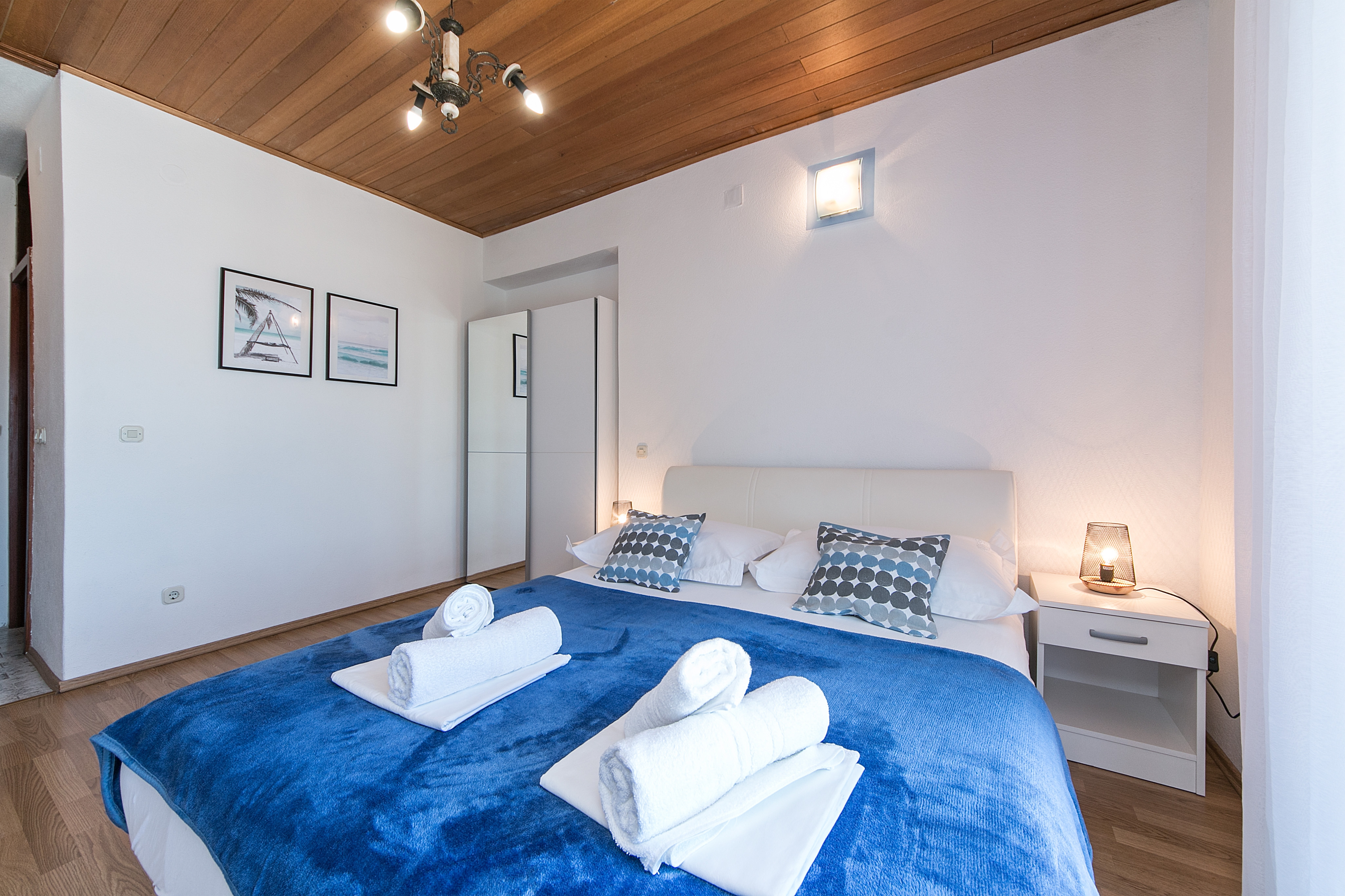 Two bedroom apartment with terrace and sea view Brela, Makarska  A-a