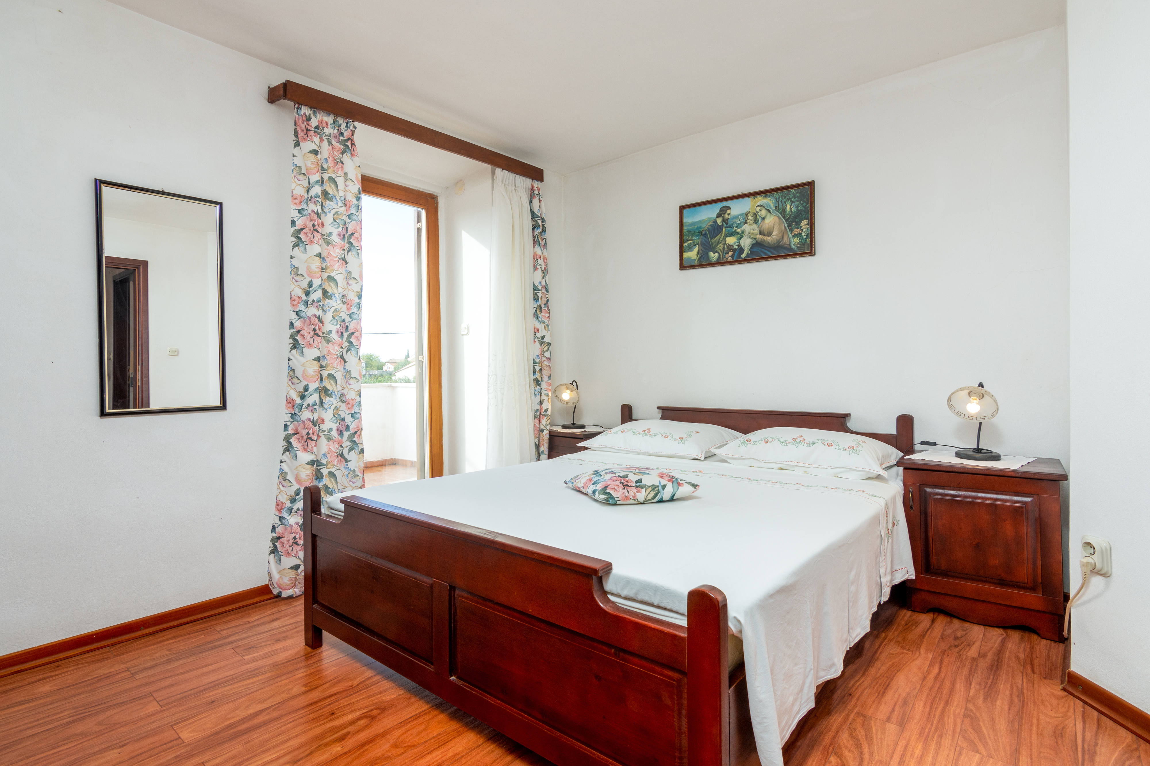 Two bedroom house with terrace Valtura, Pula  K