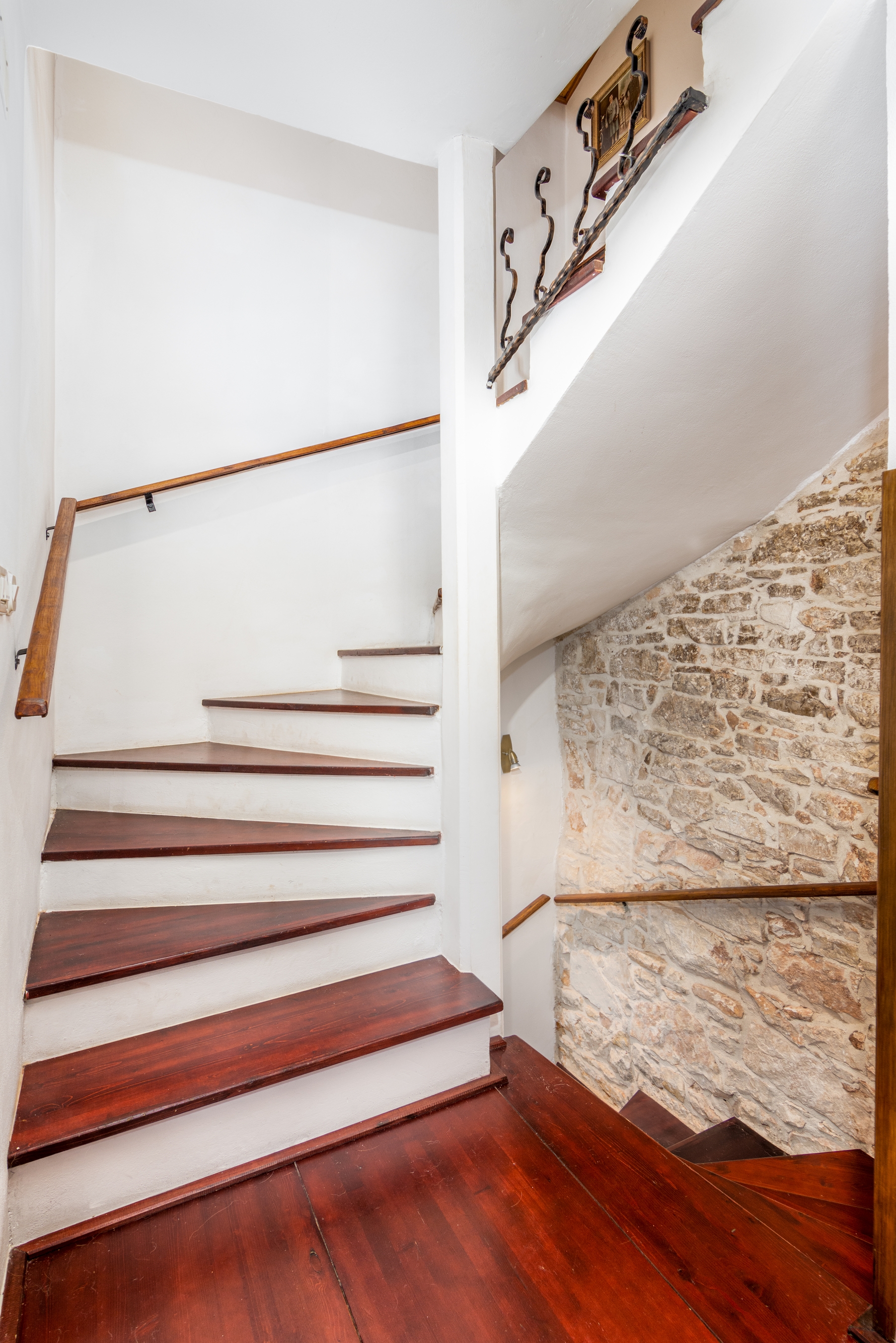 Two bedroom house with terrace Valtura, Pula  K