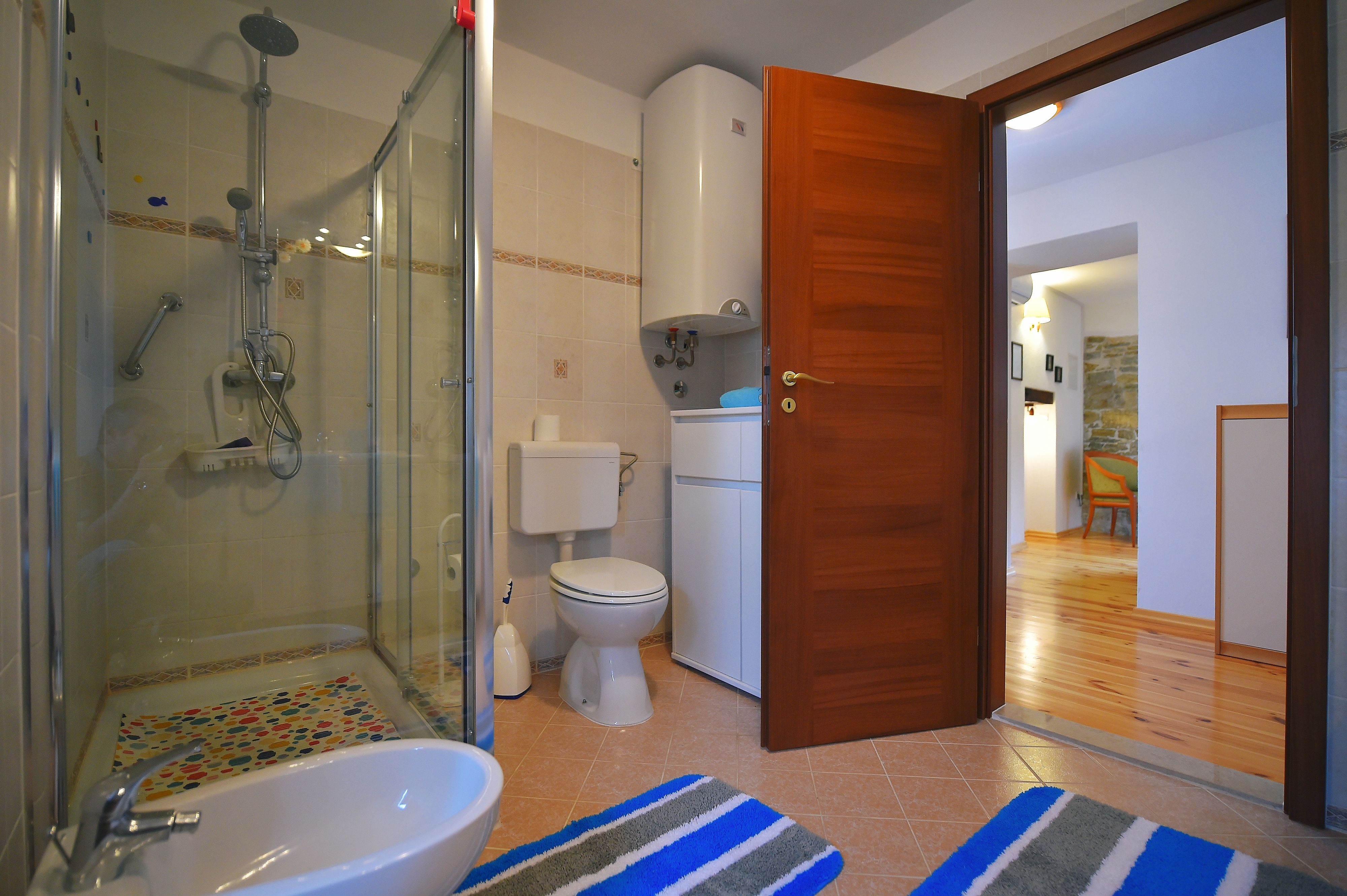 Three bedroom house with balcony Paz, Central Istria - Središnja Istra  K