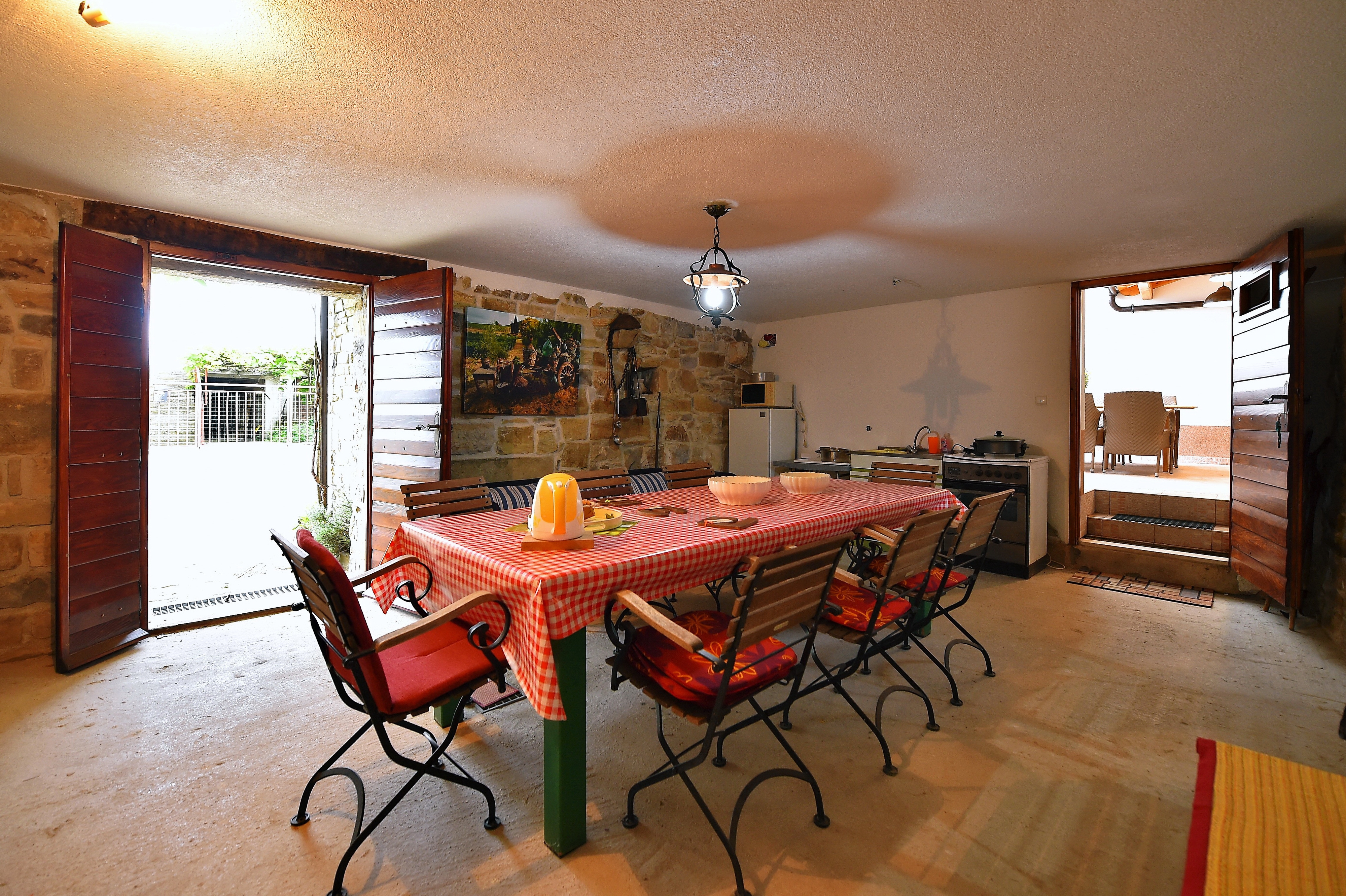 Three bedroom house with balcony Paz, Central Istria - Središnja Istra  K