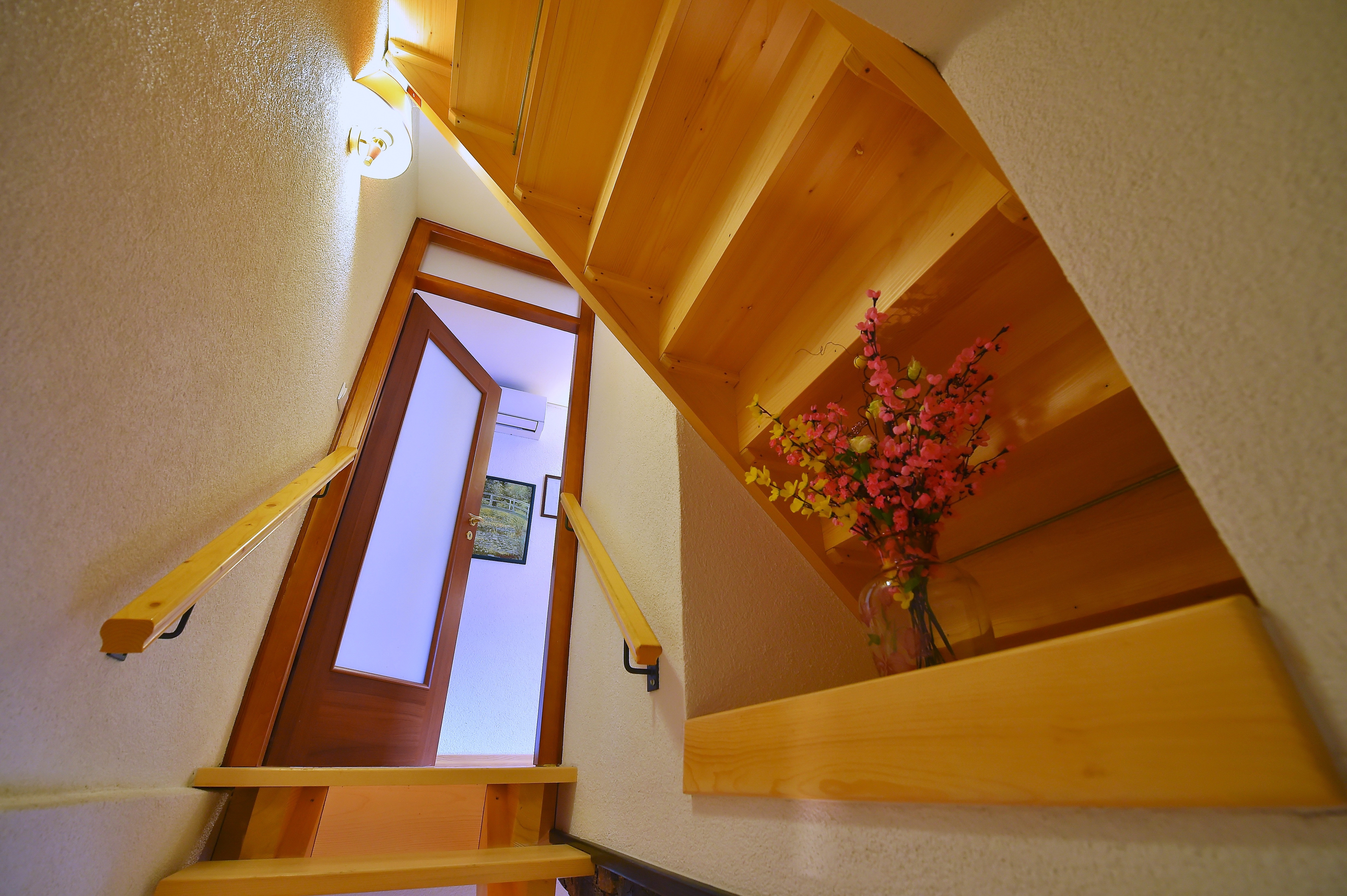 Three bedroom house with balcony Paz, Central Istria - Središnja Istra  K
