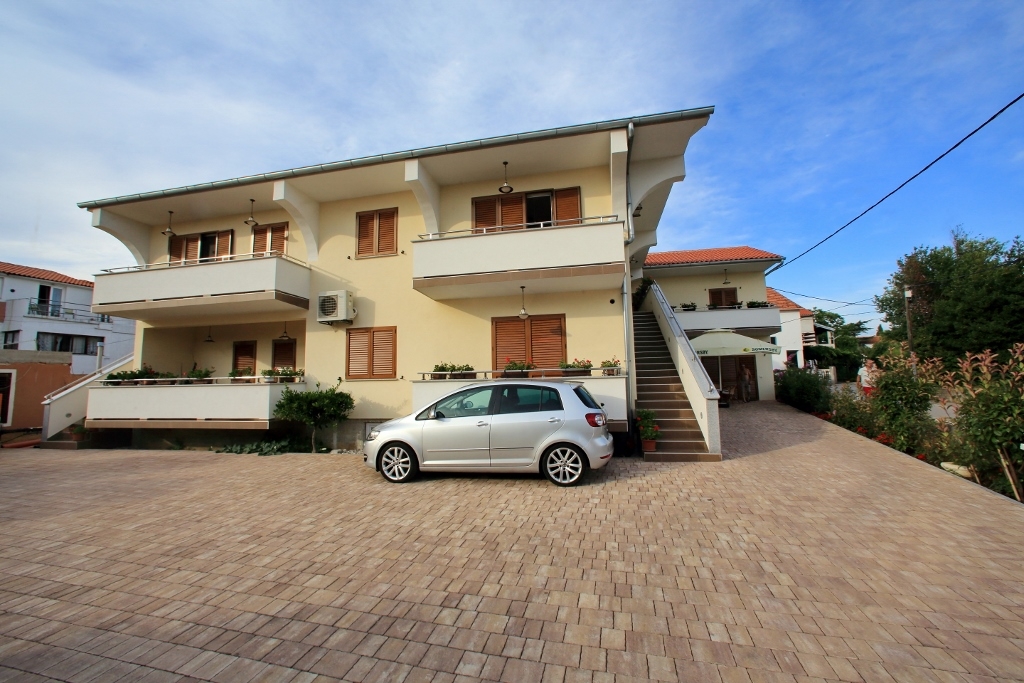 Two bedroom apartment with balcony Sukošan, Zadar (A-16641-a)