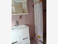 Ванная комната Orebić, Ванная комната в размещении типа studio-apartment, WiFi.