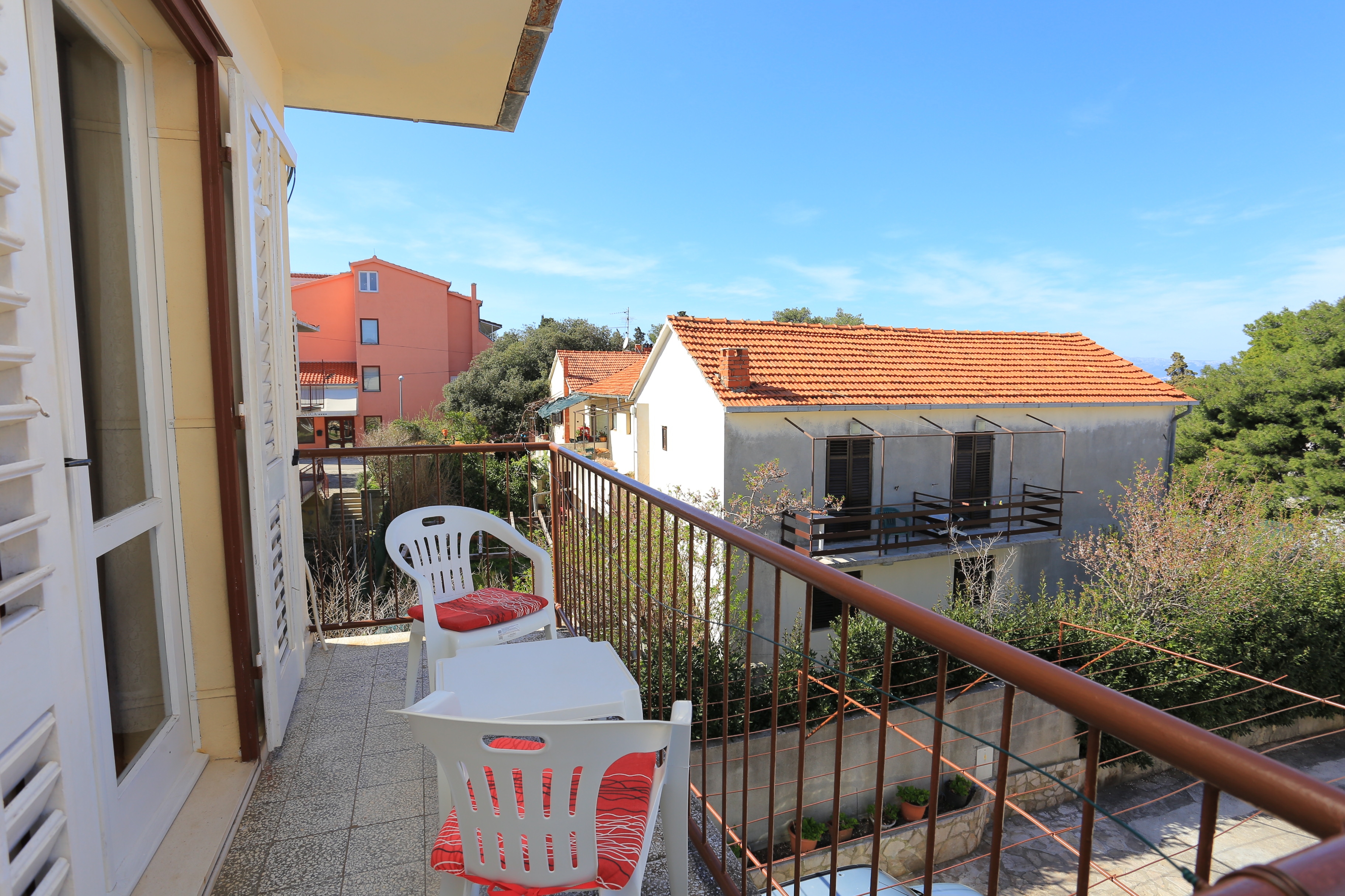 Two bedroom apartment with balcony and sea view Supetar, Brač  A-c