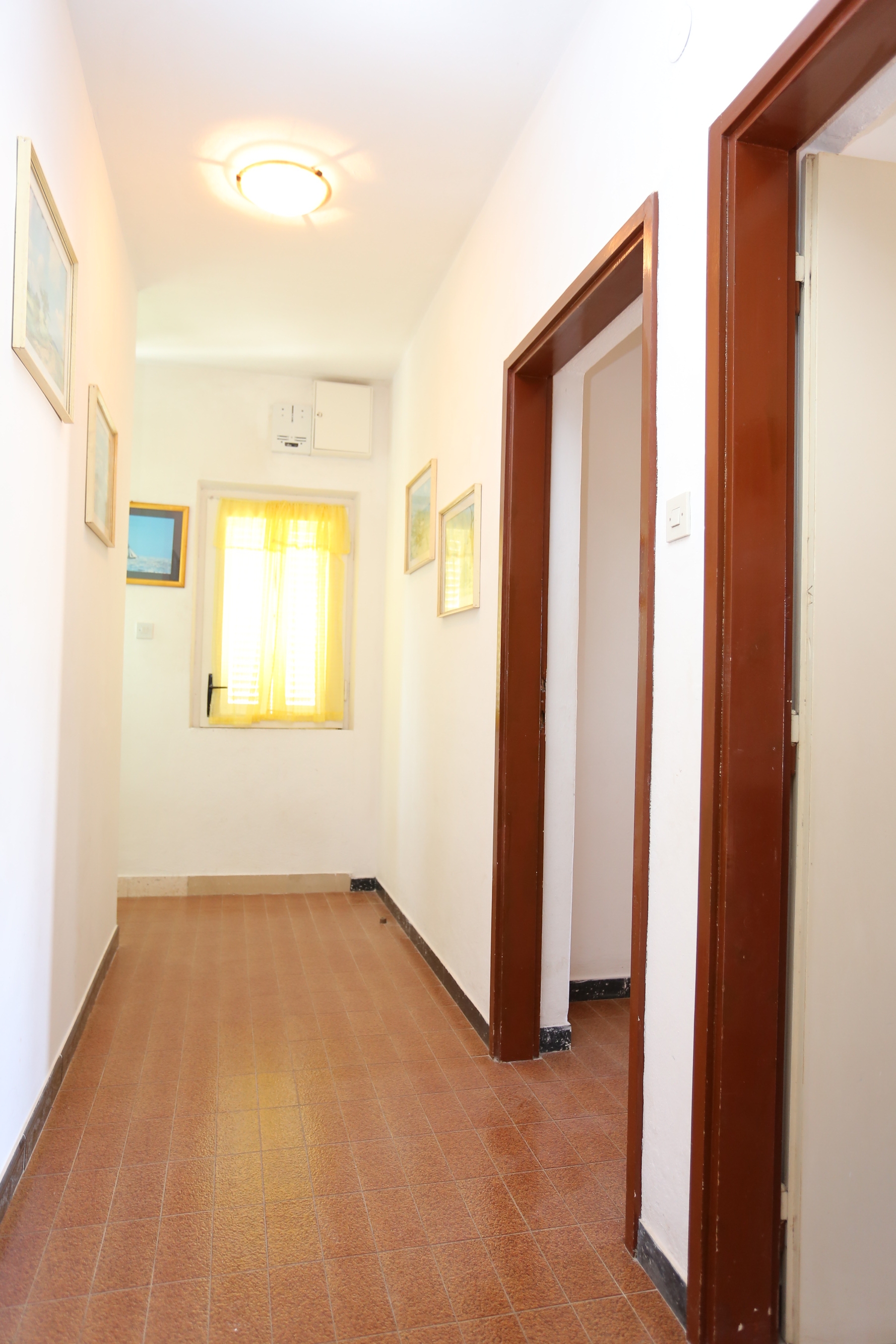 Two bedroom apartment with balcony and sea view Supetar, Brač  A-c