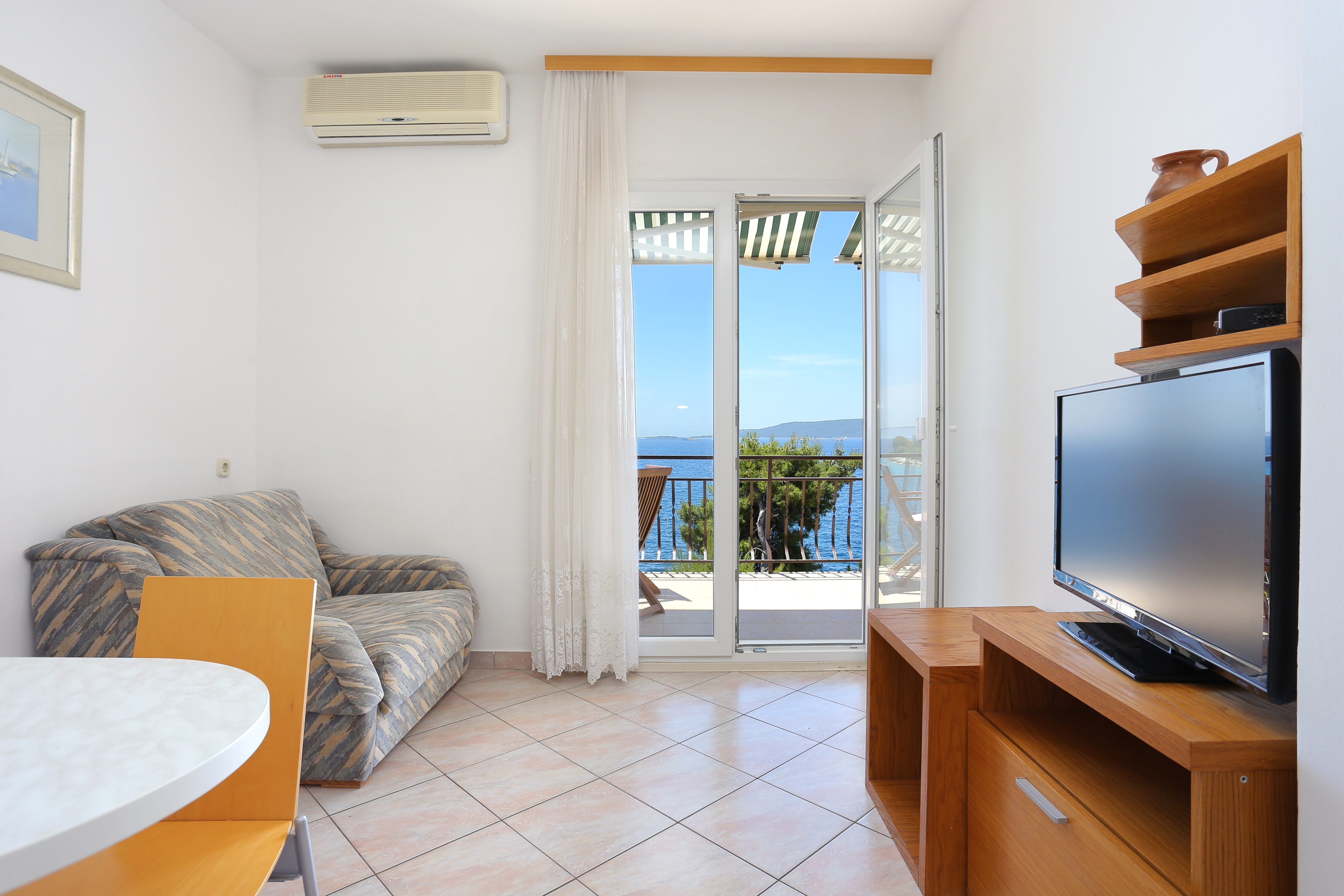 Two bedroom apartment near beach Okrug Donji, Čiovo (A-16657-a) Two bedroom apartment near beach Okrug Donji, Čiovo (A-16657-a)