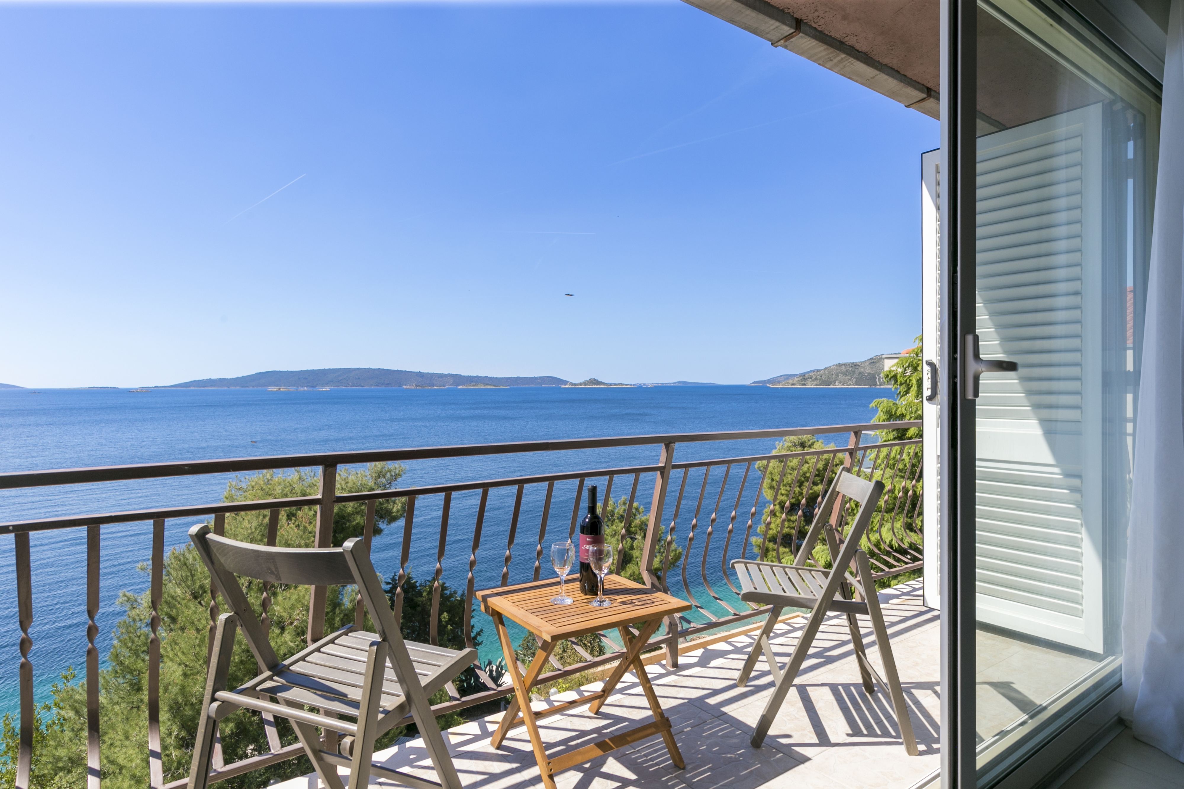 Three bedroom apartment near beach Okrug Donji, Čiovo  A-b
