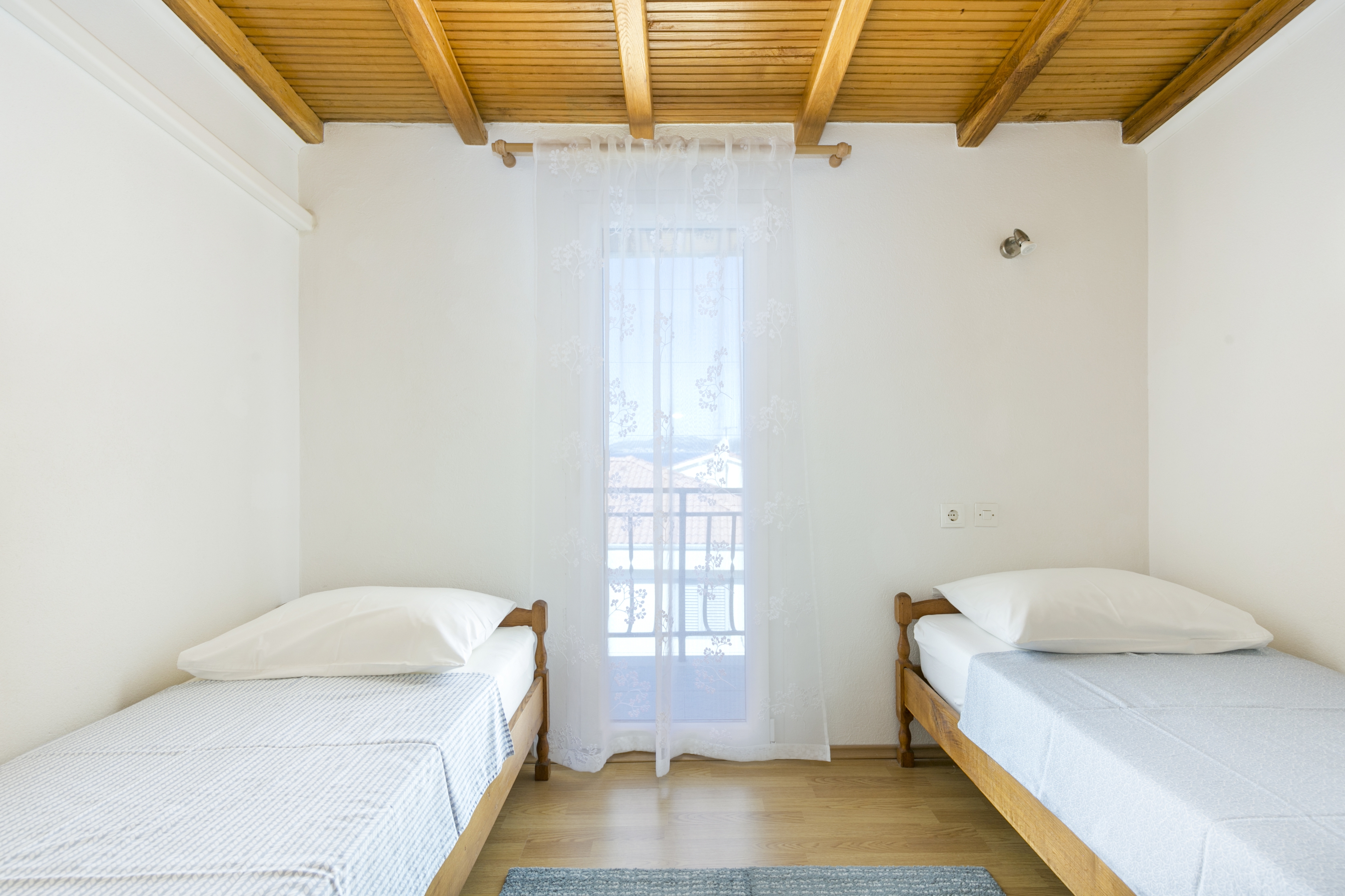 Three bedroom apartment near beach Okrug Donji, Čiovo  A-b