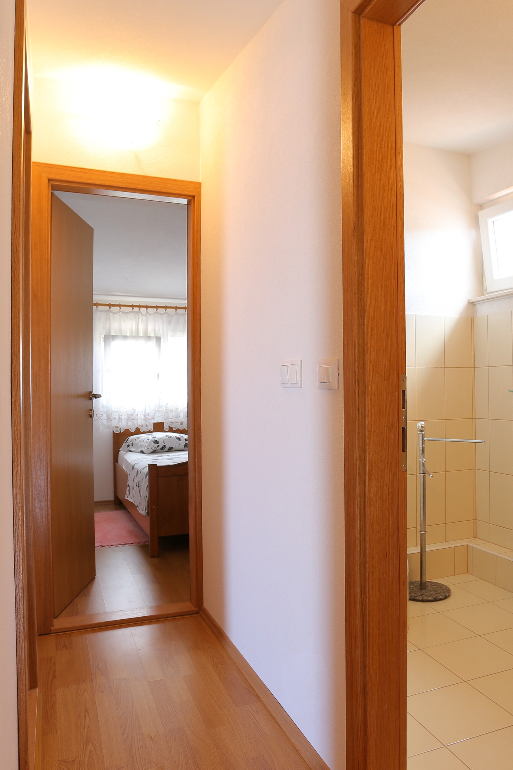 Three bedroom apartment near beach Okrug Donji, Čiovo  A-b