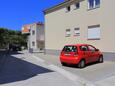 Parkiralište Podstrana, Split, Parkiralište 16663 - Apartmani sa šljunčanom plažom.