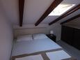 Ložnice 2 Lopar, Ložnice 2 v ubytování typu apartment, domácí mazlíčci povoleni a WiFi.