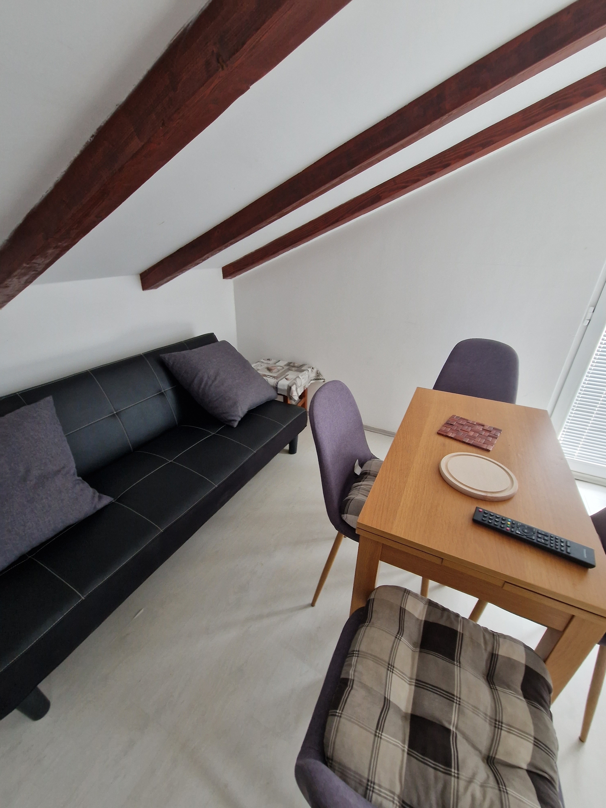 Top Rab Lopar Top Rab Lopar