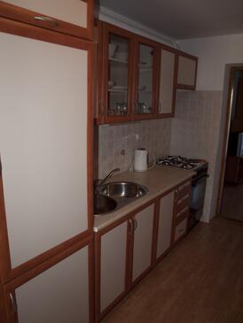 Vir, Kuchyně v ubytování typu apartment, s klimatizací a WiFi.