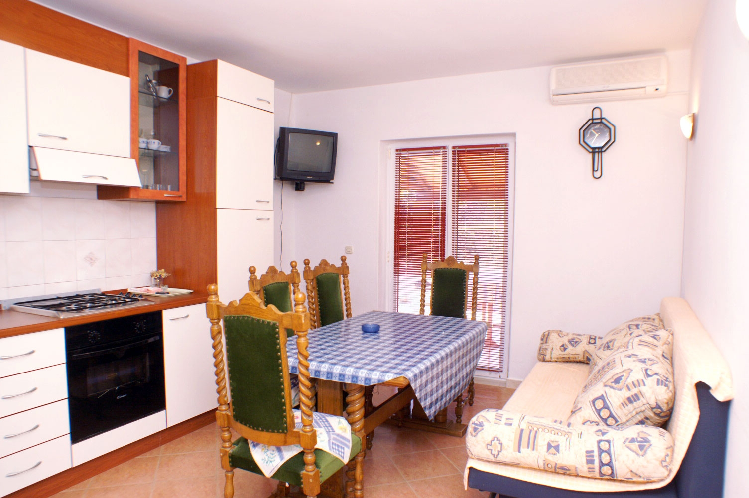 Two bedroom apartment near beach Kneža (Korčula) (A-167-c) Two bedroom apartment near beach Kneža (Korčula) (A-167-c)