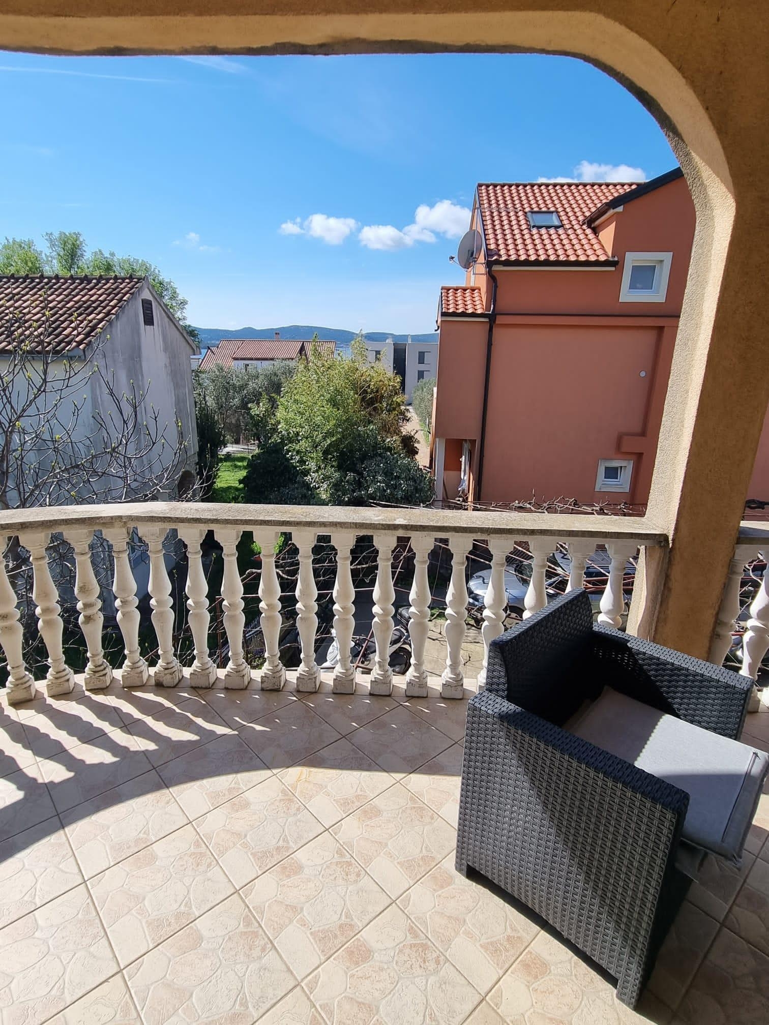 Three bedroom apartment with terrace Sveti Filip i Jakov, Biograd  A-a