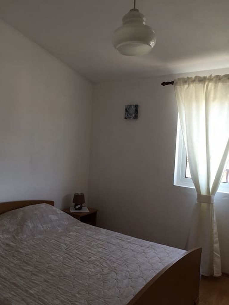 Two bedroom apartment with air-conditioning Supetarska Draga - Donja, Rab  A-a