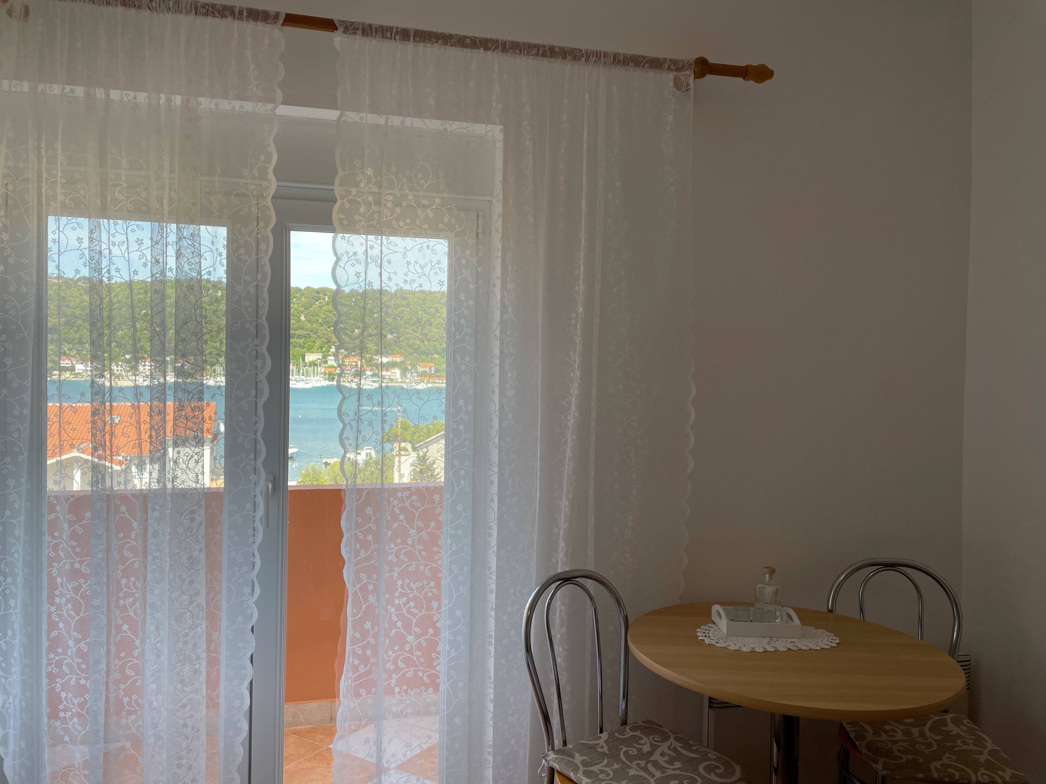 Room with balcony and sea view Supetarska Draga - Donja, Rab  S-a