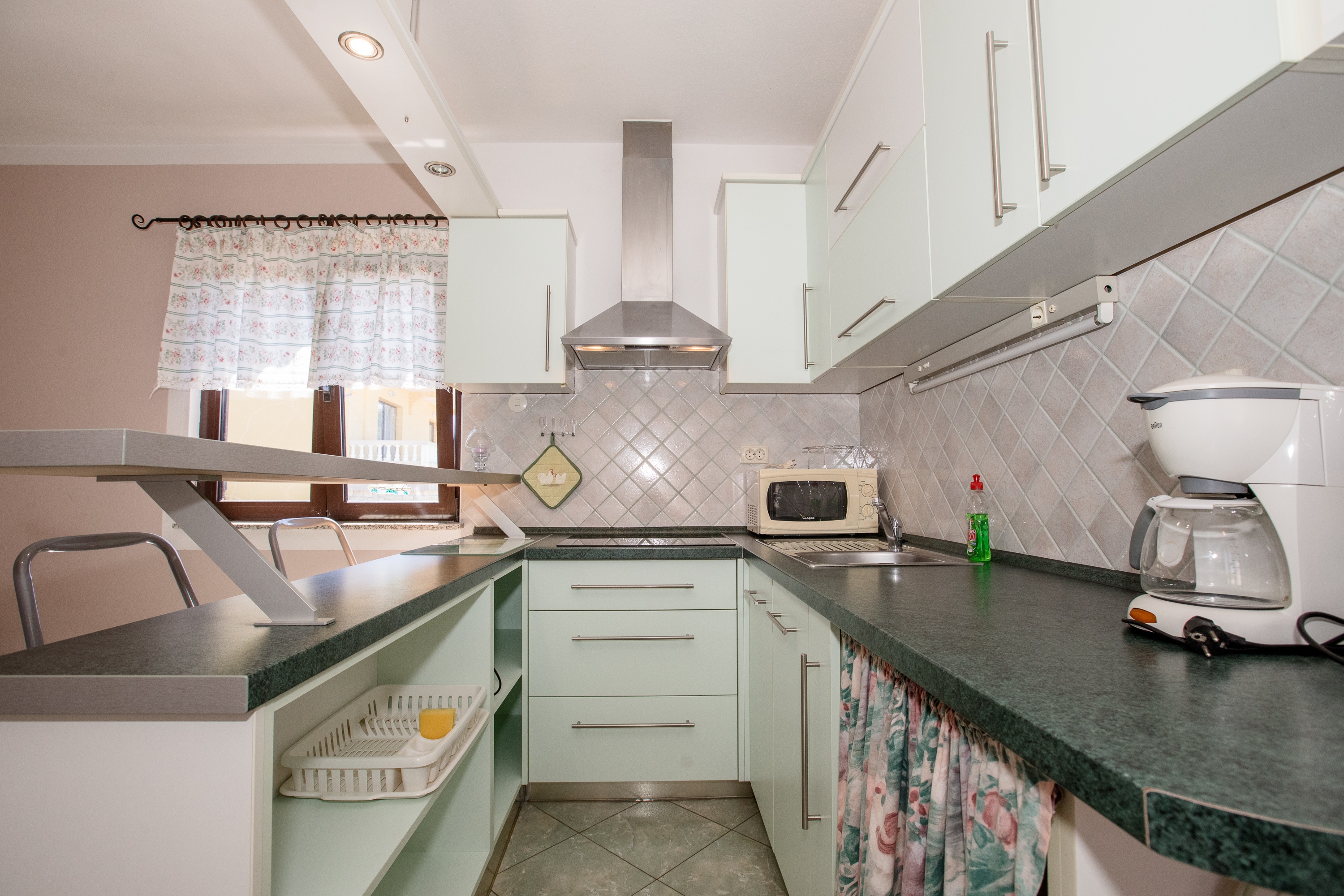 One bedroom apartment with terrace and sea view Barbat, Rab (A-16723-b) One bedroom apartment with terrace and sea view Barbat, Rab (A-16723-b)