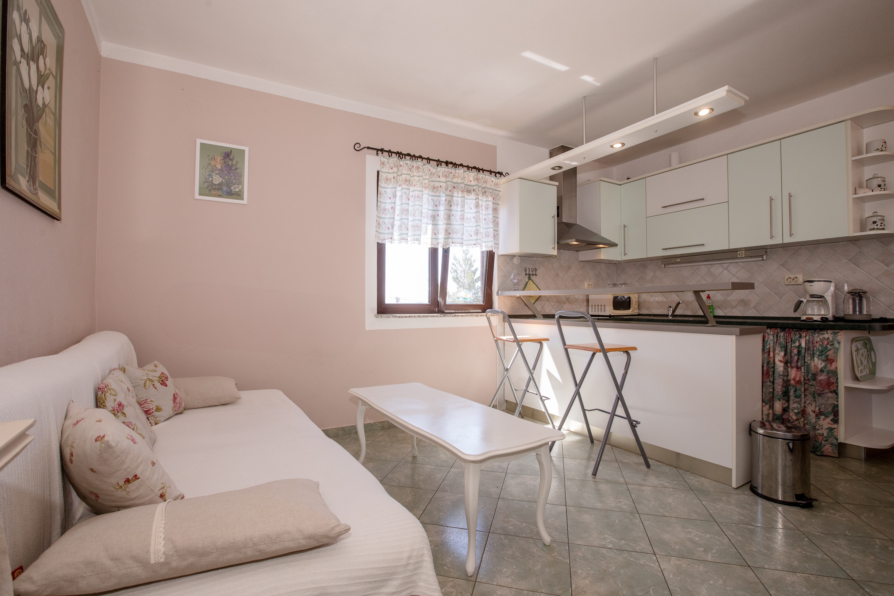 One bedroom apartment with terrace and sea view Barbat, Rab (A-16723-b) One bedroom apartment with terrace and sea view Barbat, Rab (A-16723-b)