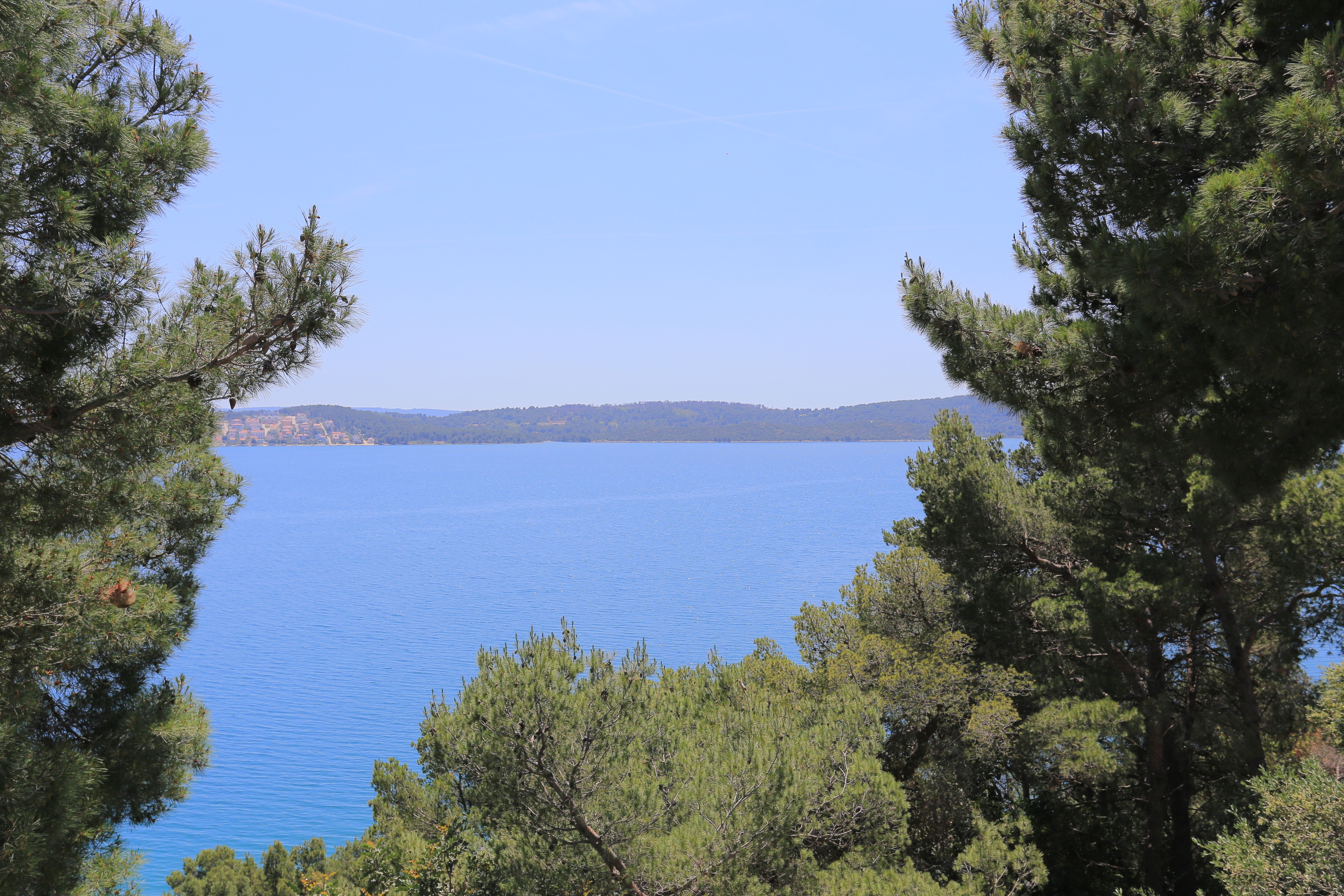 One bedroom apartment with balcony and sea view Trogir  A-a