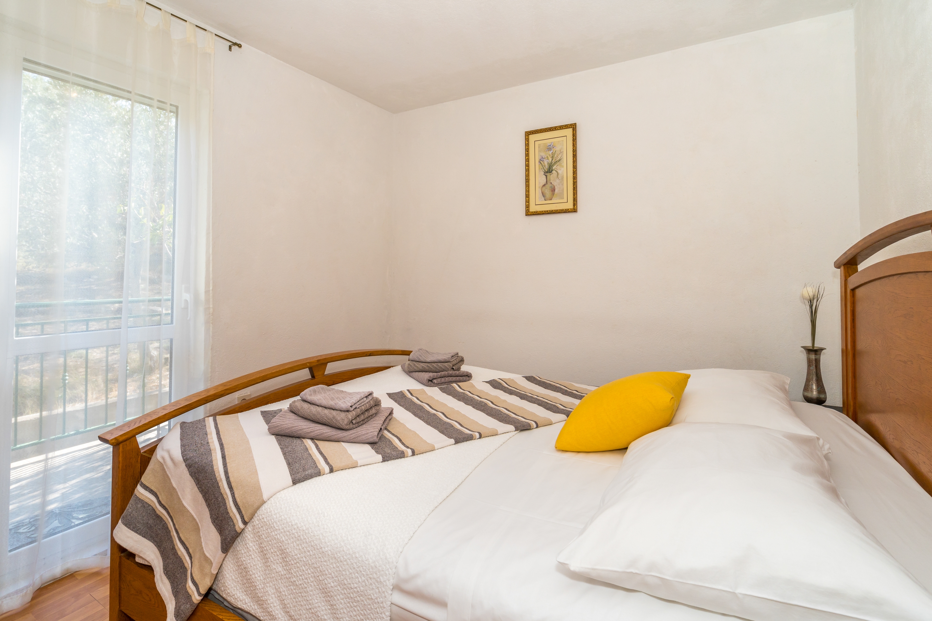 Two bedroom apartment with terrace and sea view Nečujam, Šolta  A-a